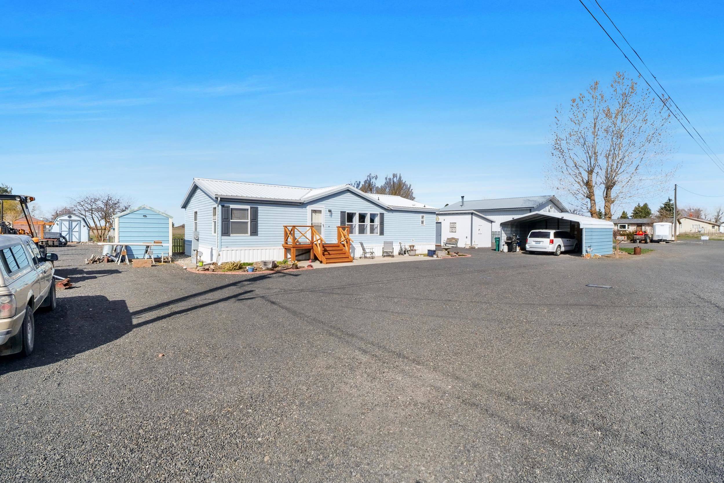 365 NE Adams Rd, Creston, WA 99117