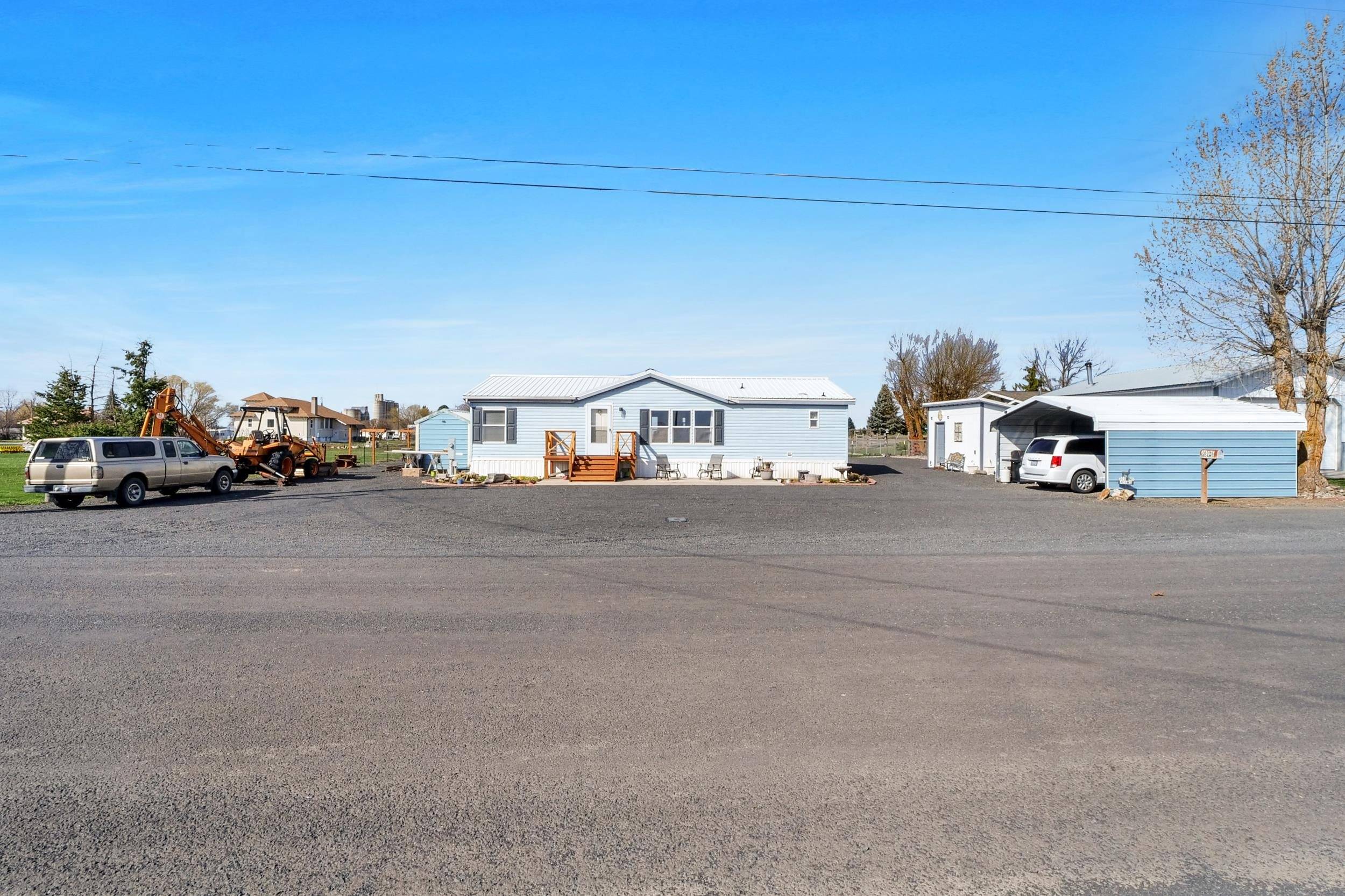 365 NE Adams Rd, Creston, WA 99117