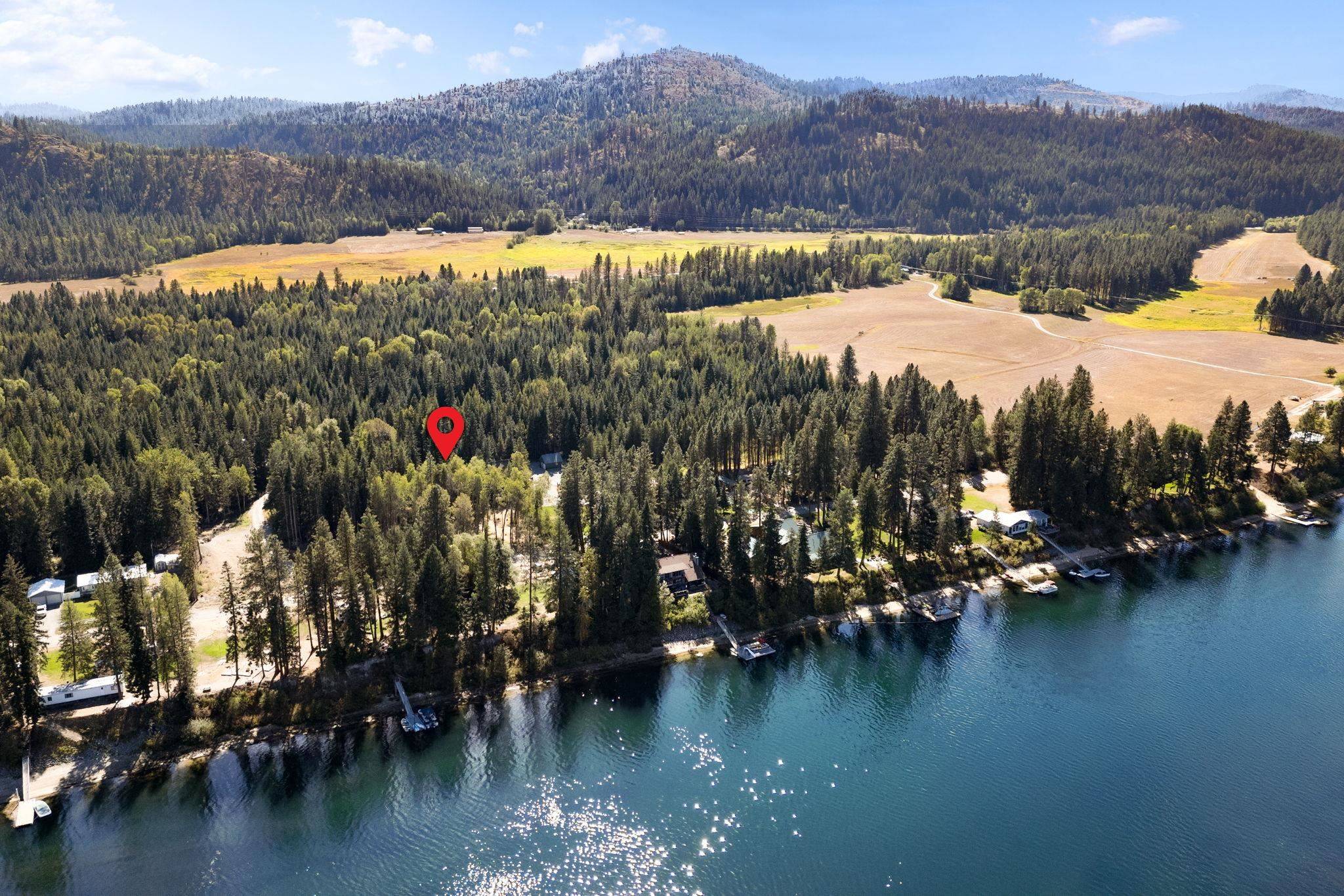 751 Levitch Rd, Newport, WA 99156