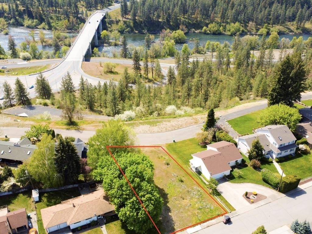 2724 W RIVERVIEW Ave, Spokane, WA 99205
