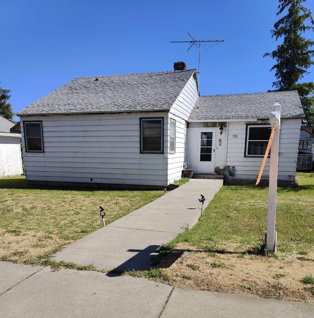 711 Washington St, Davenport, WA 99122