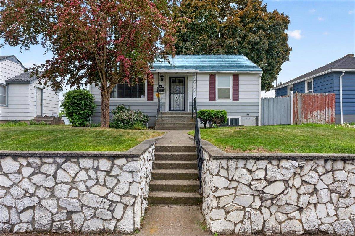 2223 W Broad Ave, Spokane, WA 99205