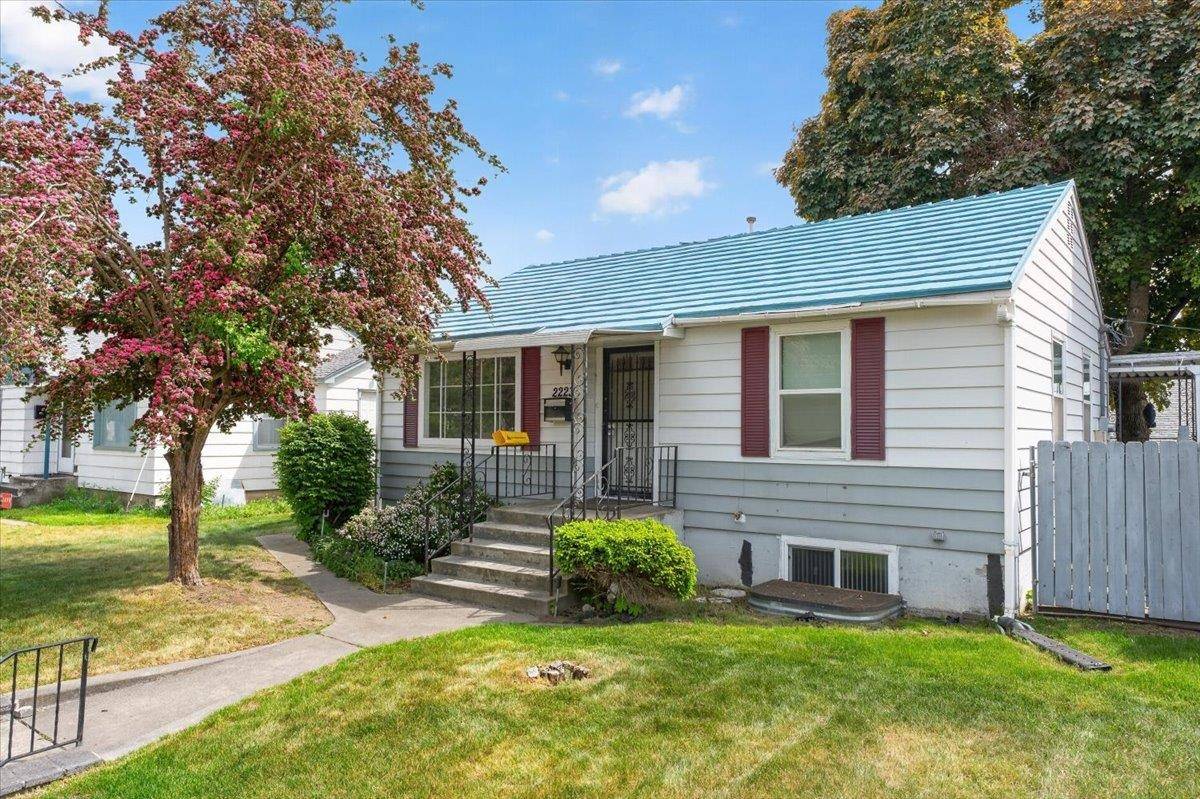 2223 W Broad Ave, Spokane, WA 99205
