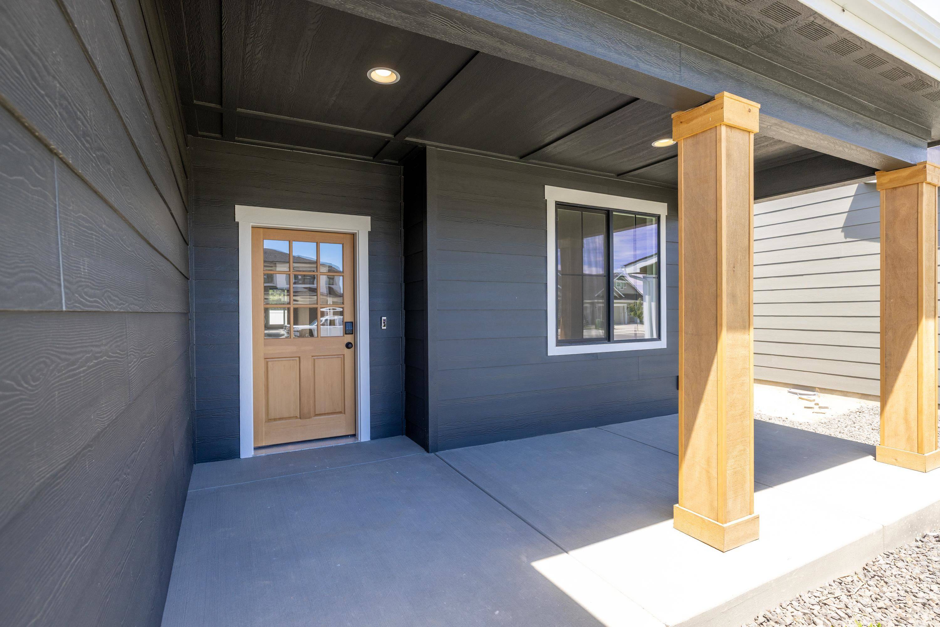 12237 N VALENCIA Ave, Spokane, WA 99218
