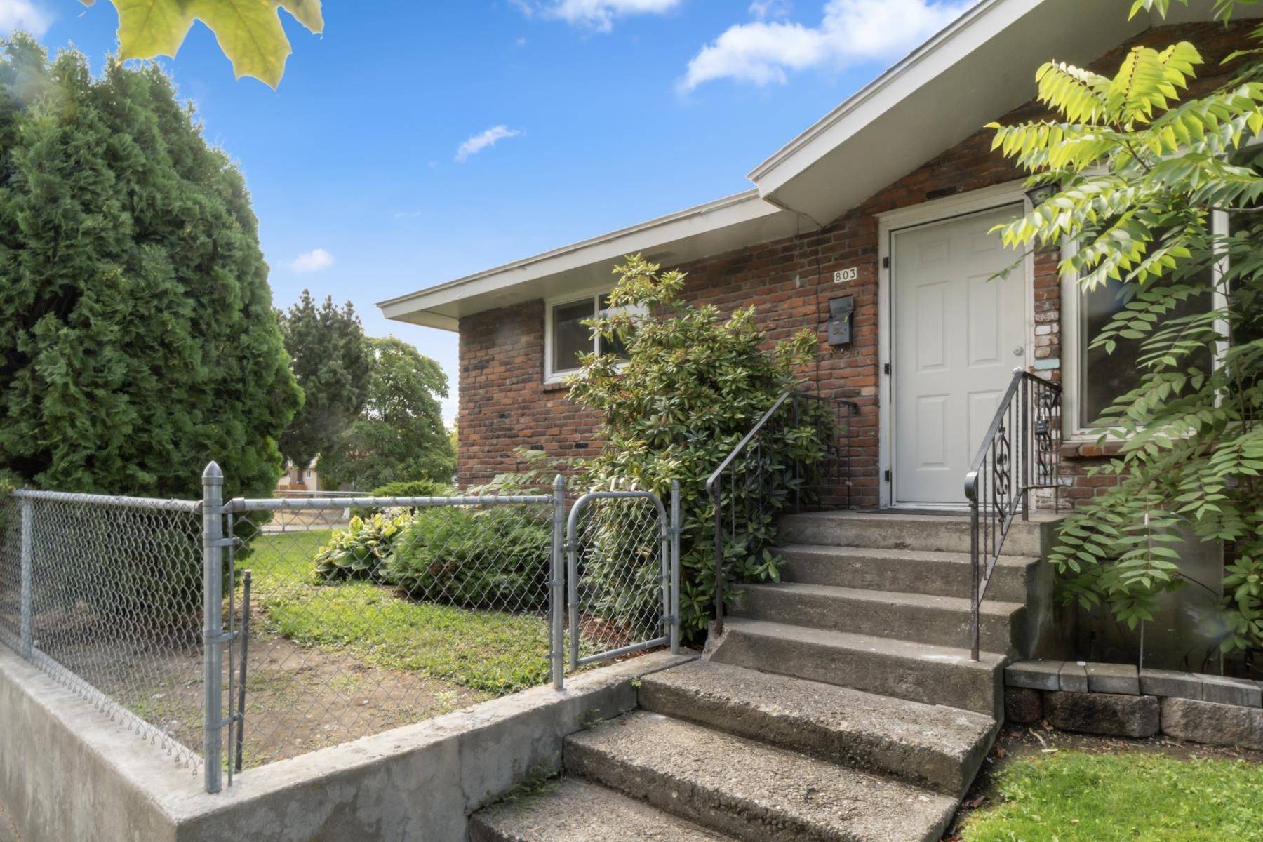 805 W Alice Ave, Spokane, WA 99205
