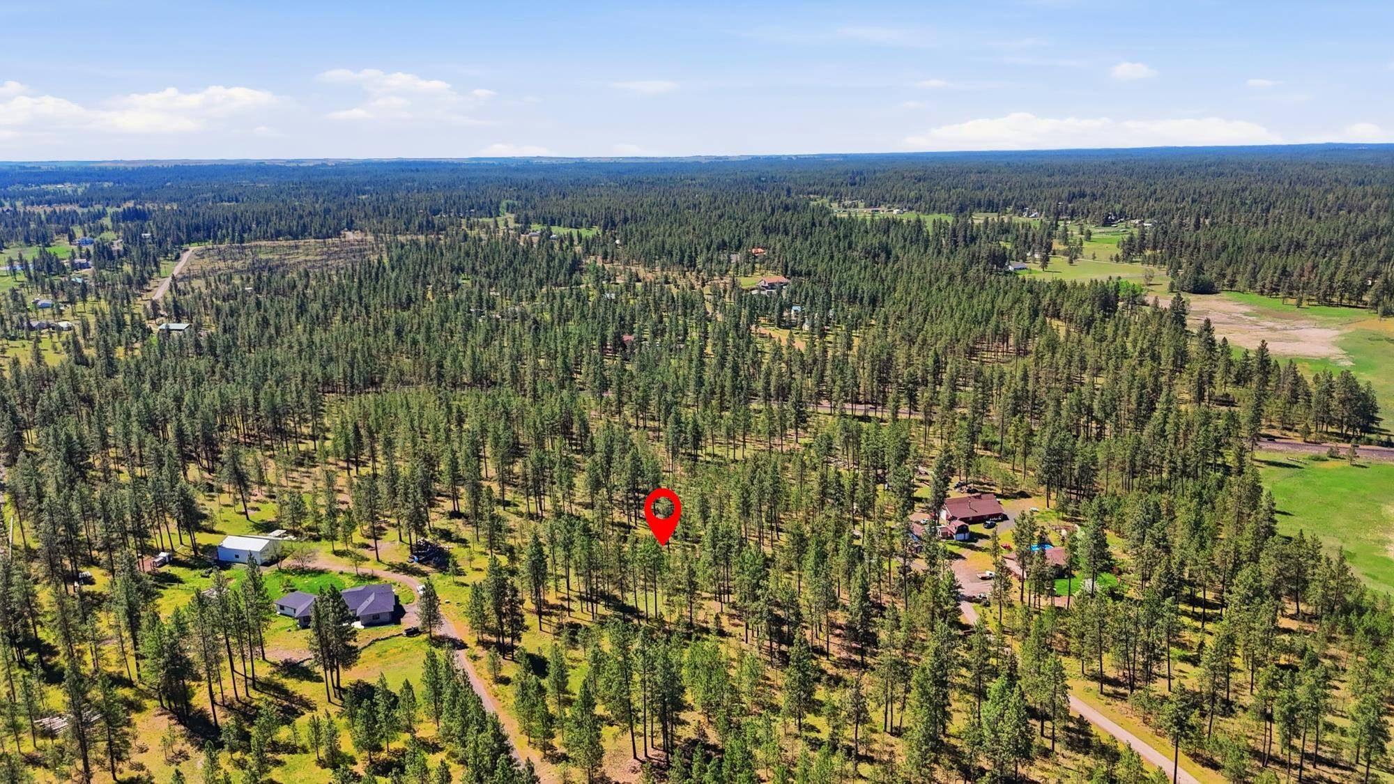 2205 W Dynamite Ln, Spokane, WA 99224