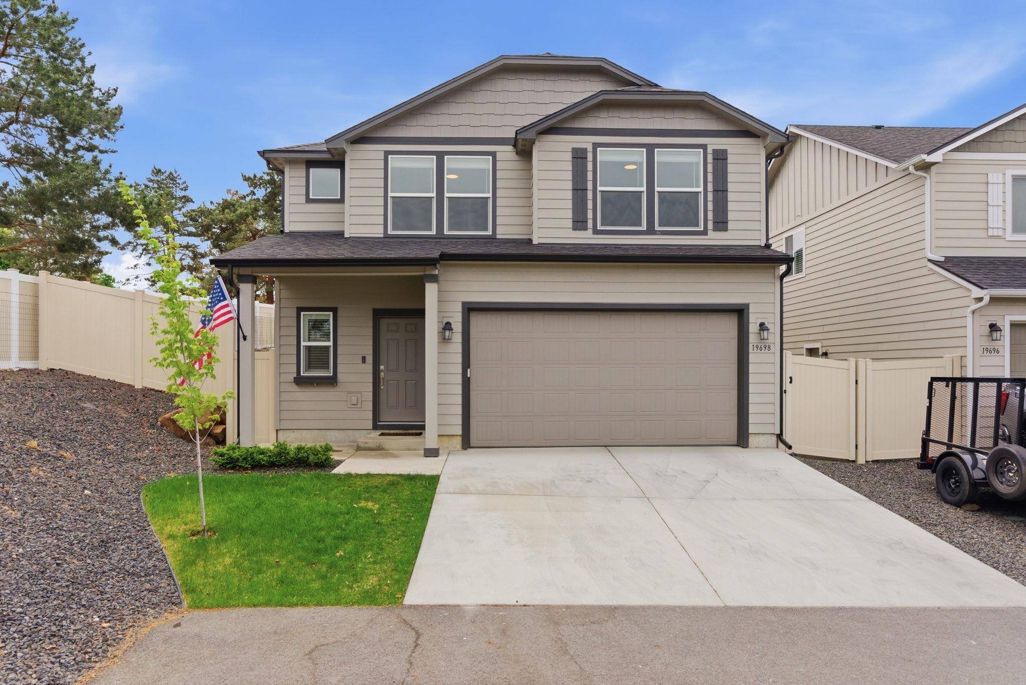 19698 E 3rd Ln, Greenacres, WA 99016
