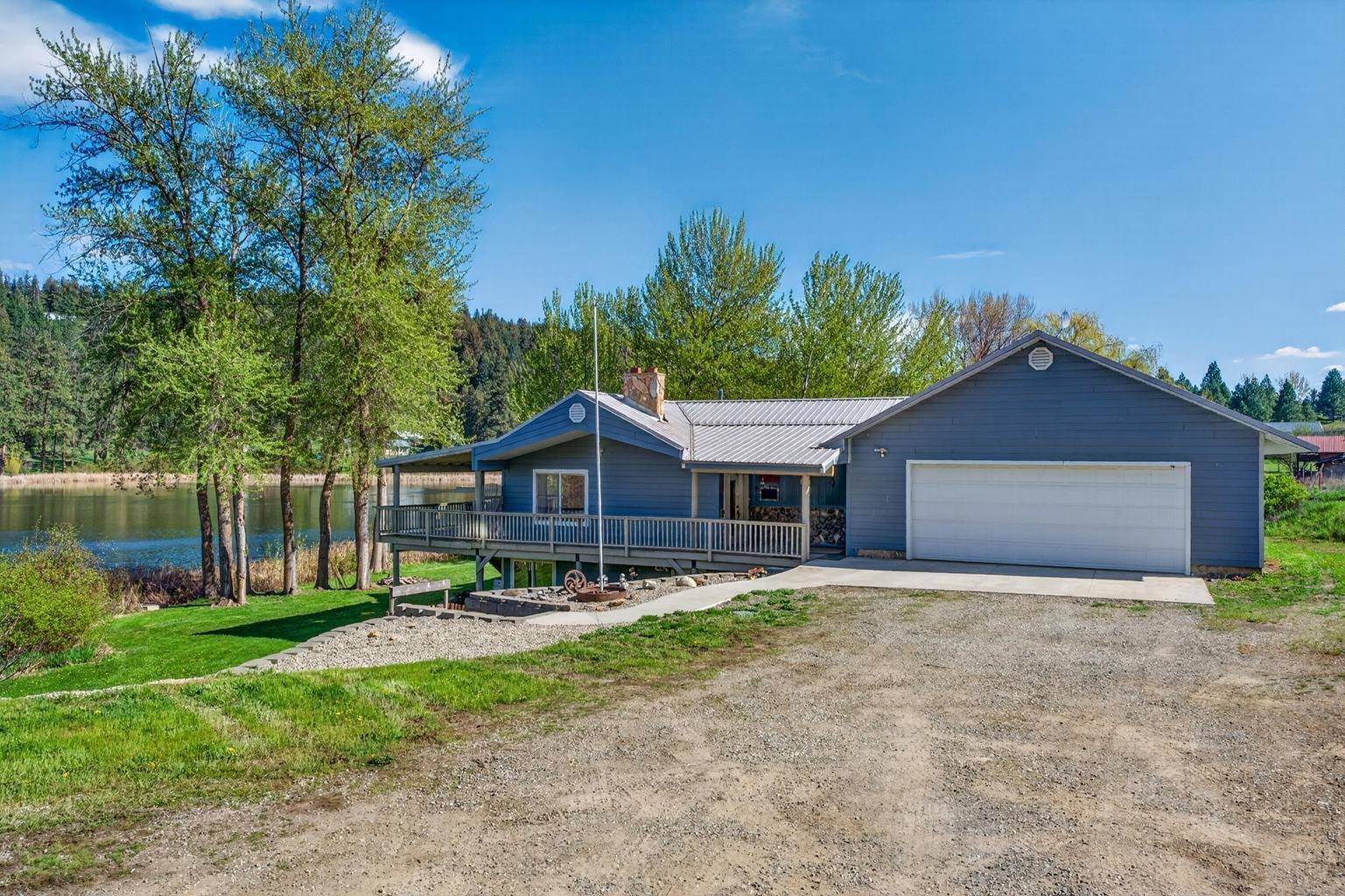 927 Mission Lake Rd, Kettle Falls, WA 99141