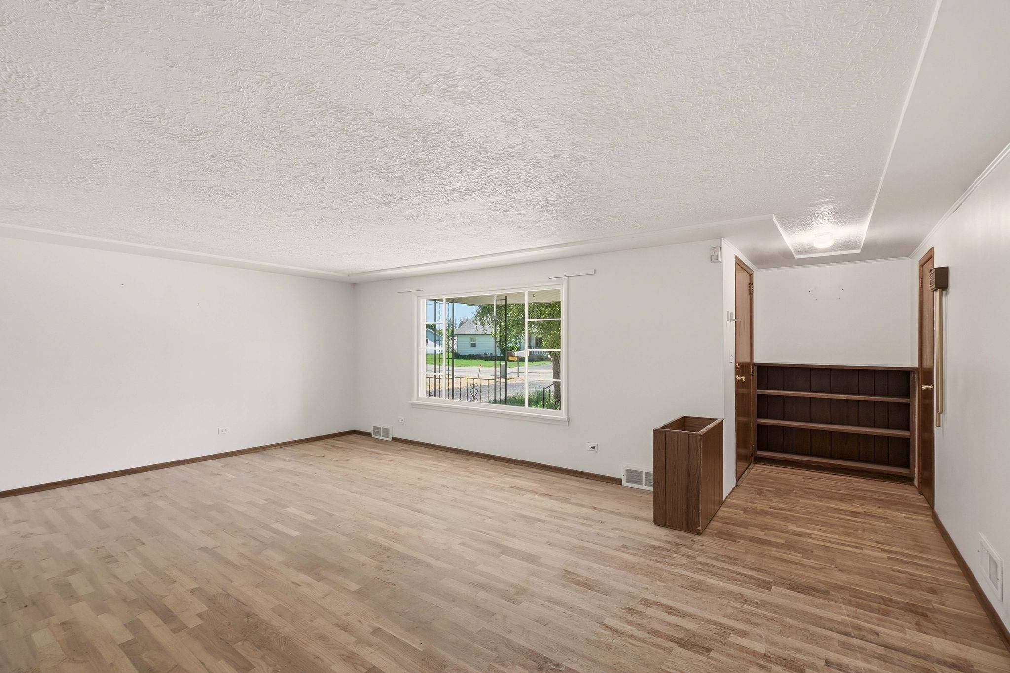10121 E 4TH Ave, Spokane Valley, WA 99206