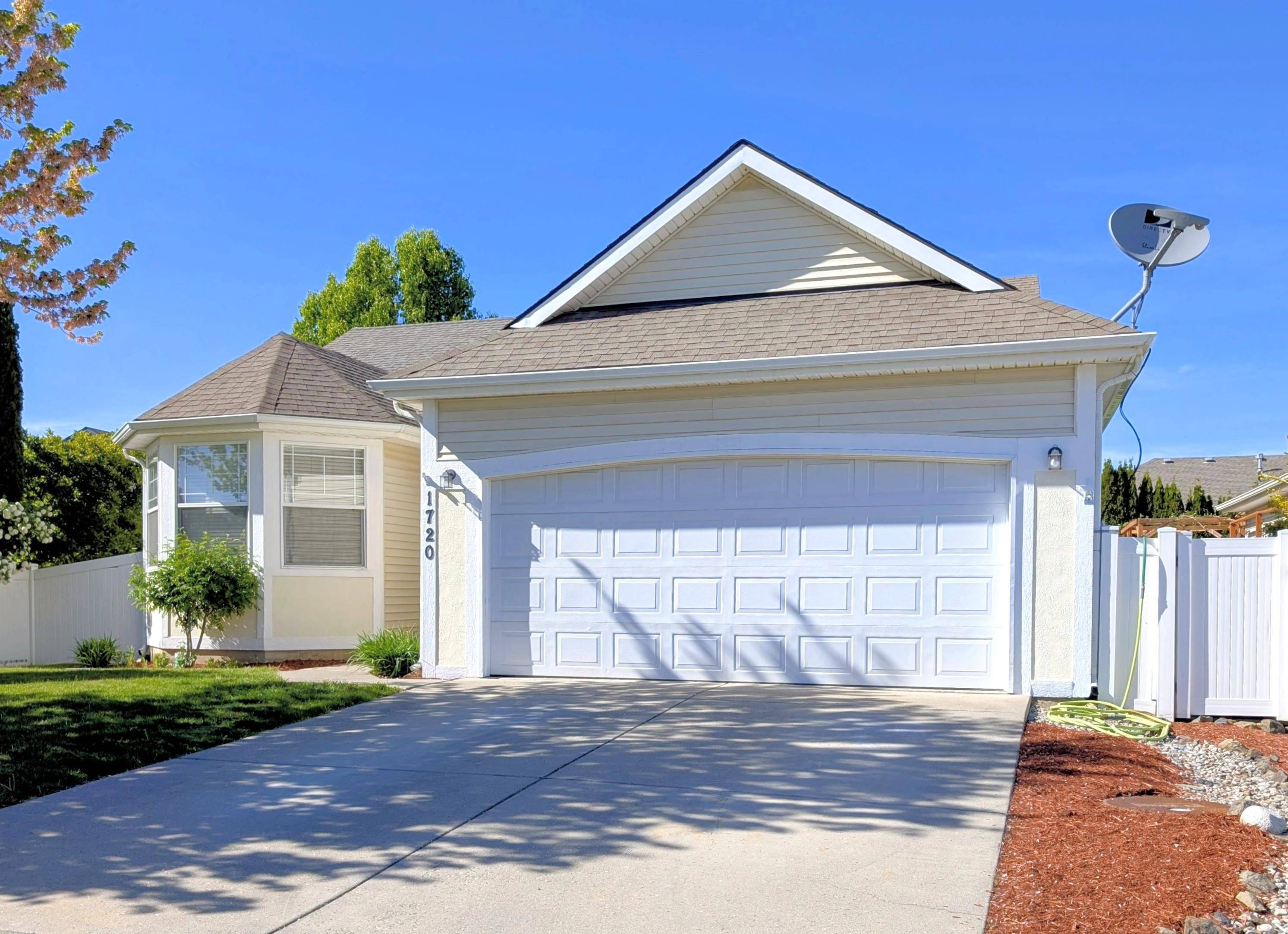 1720 W BRIAR Ln, Spokane, WA 99208