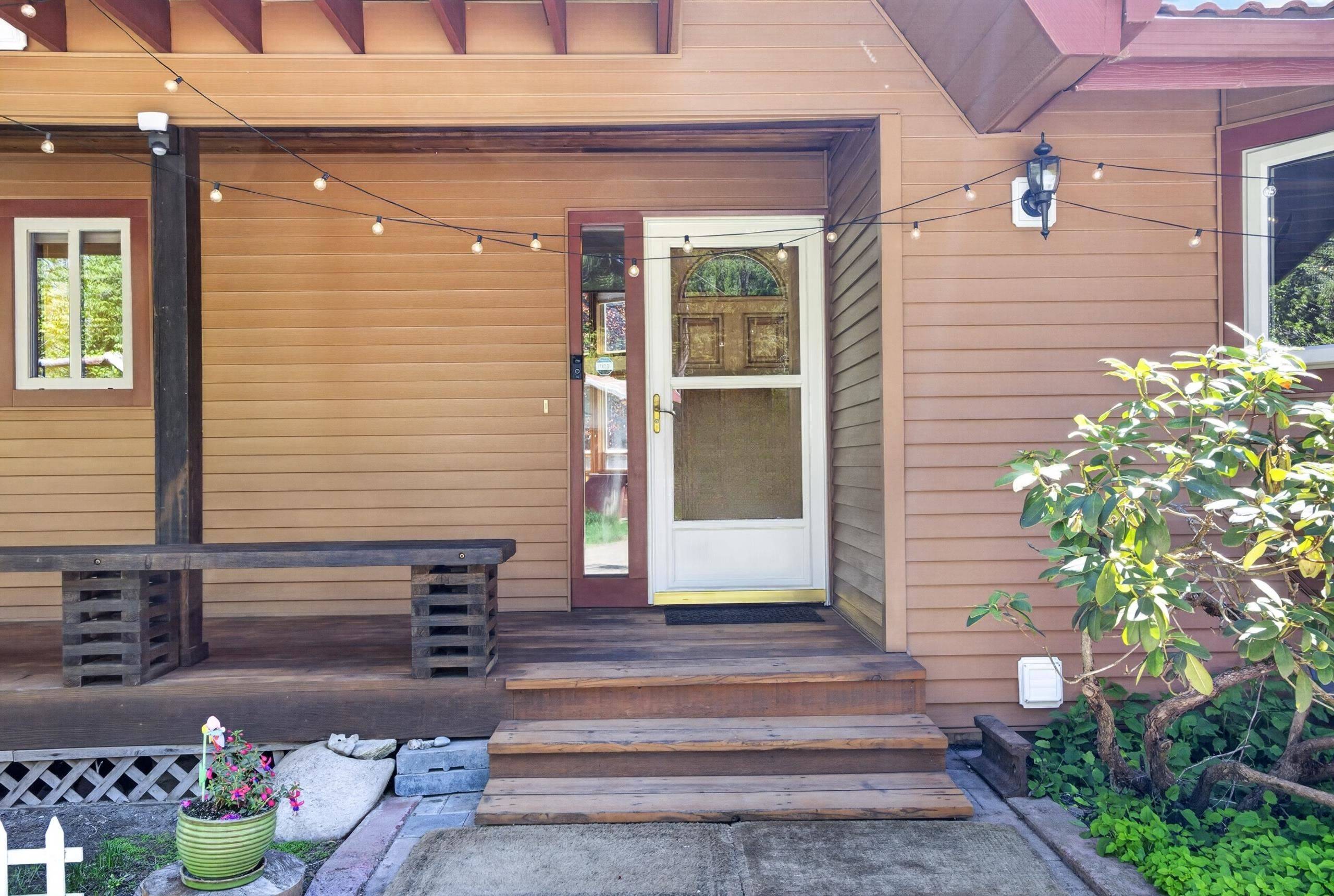 19202 E Elliot Rd, Mead, WA 99021