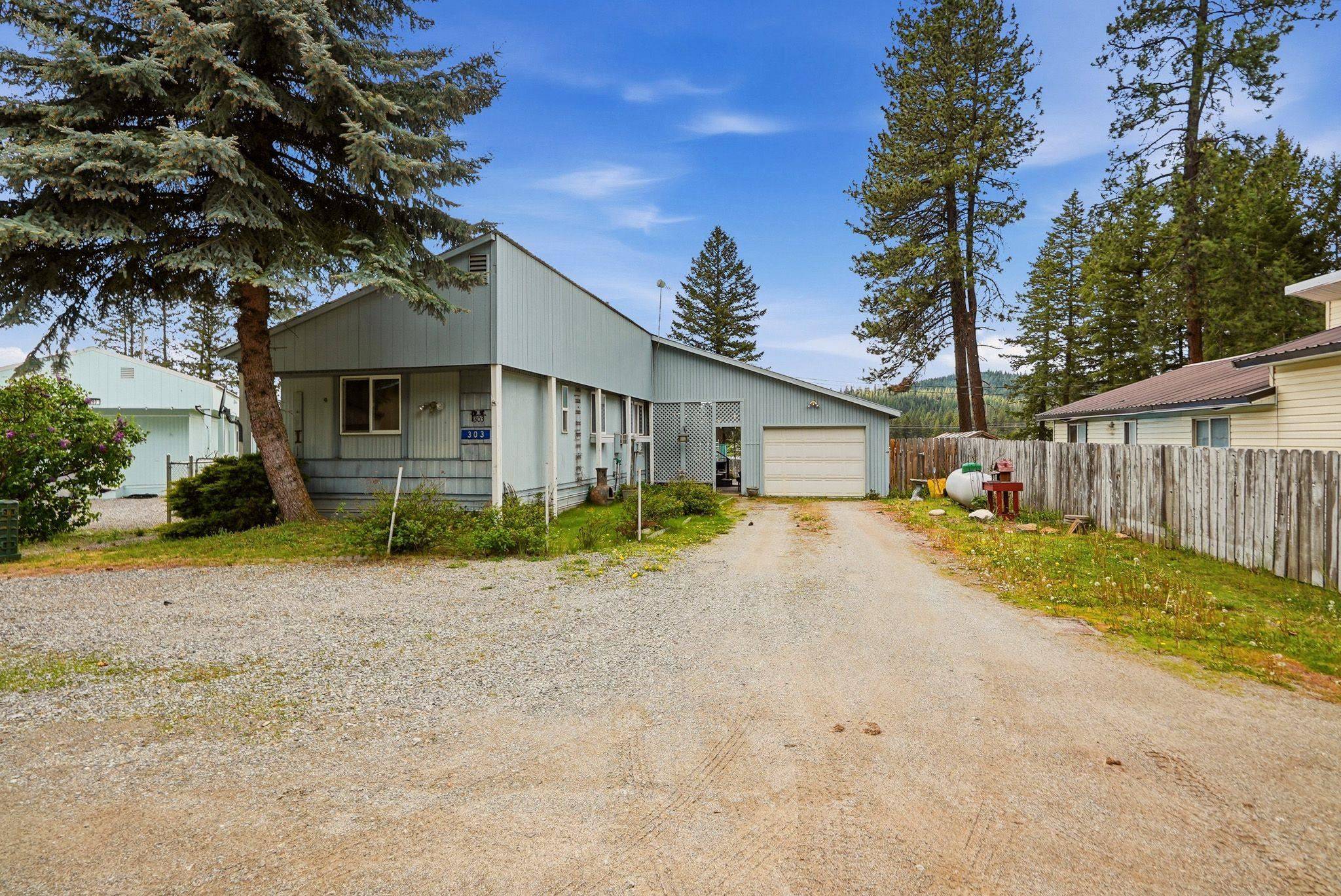 303 Woodard Ave, Newport, WA 99156