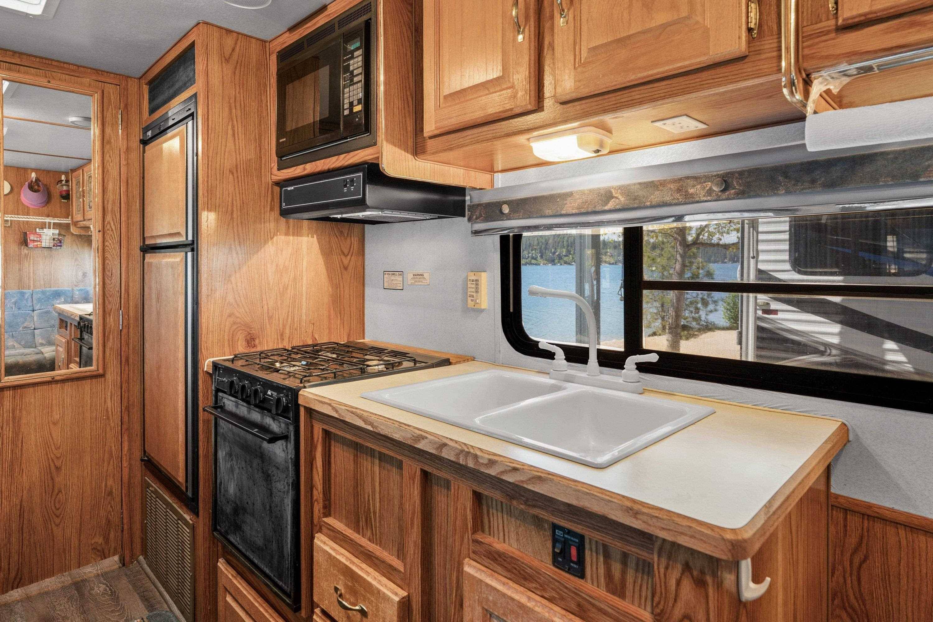 41000 Granite Point Rd #WP-5, Loon Lake, WA 99148