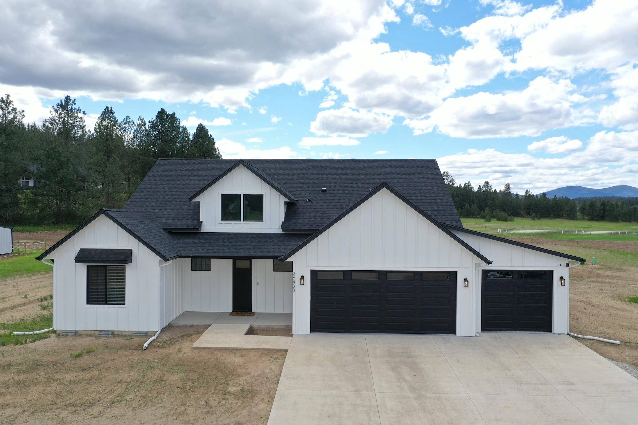26433 N Spotted Rd, Deer Park, WA 99006