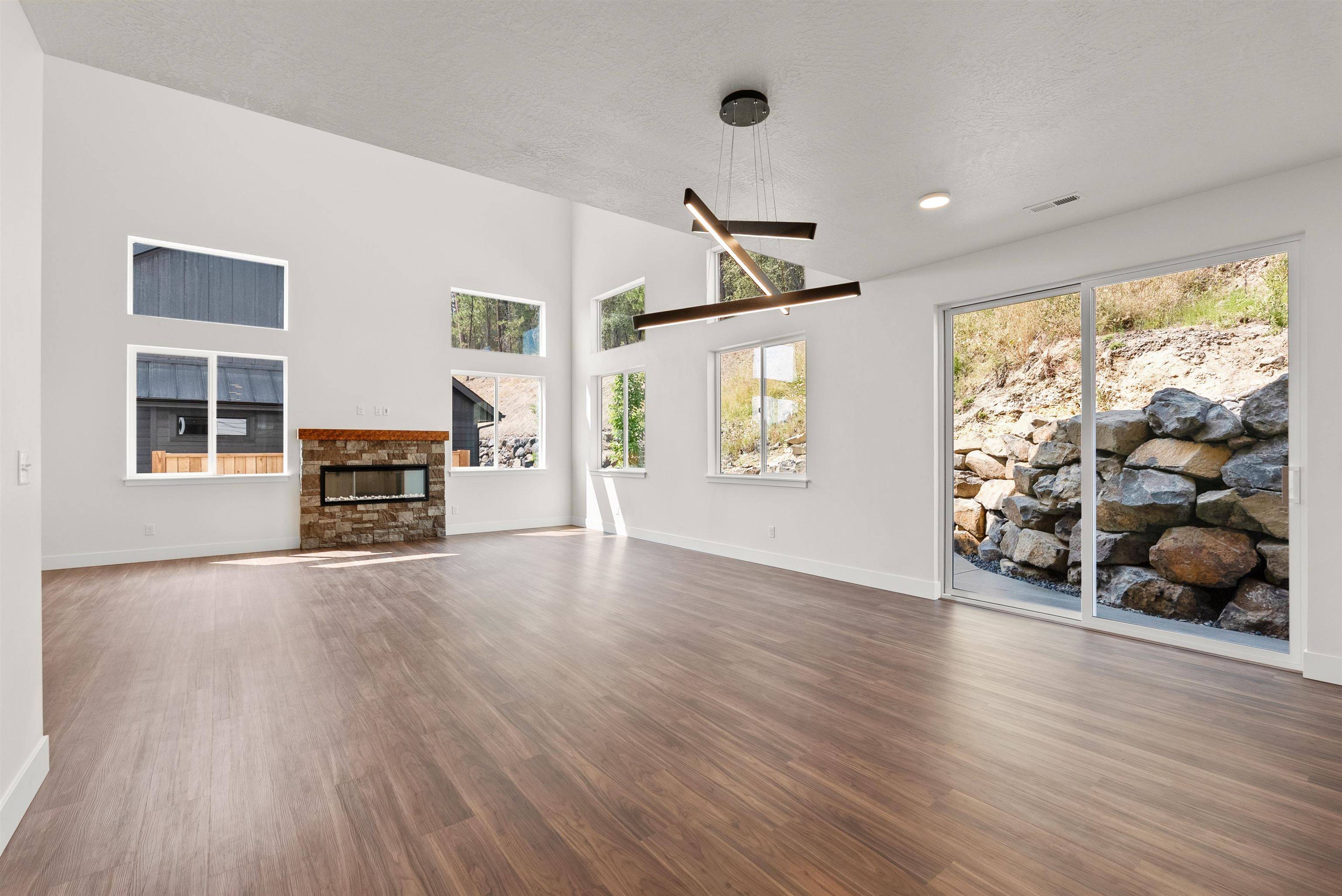 7909 N Jefferson Dr, Spokane, WA 99208