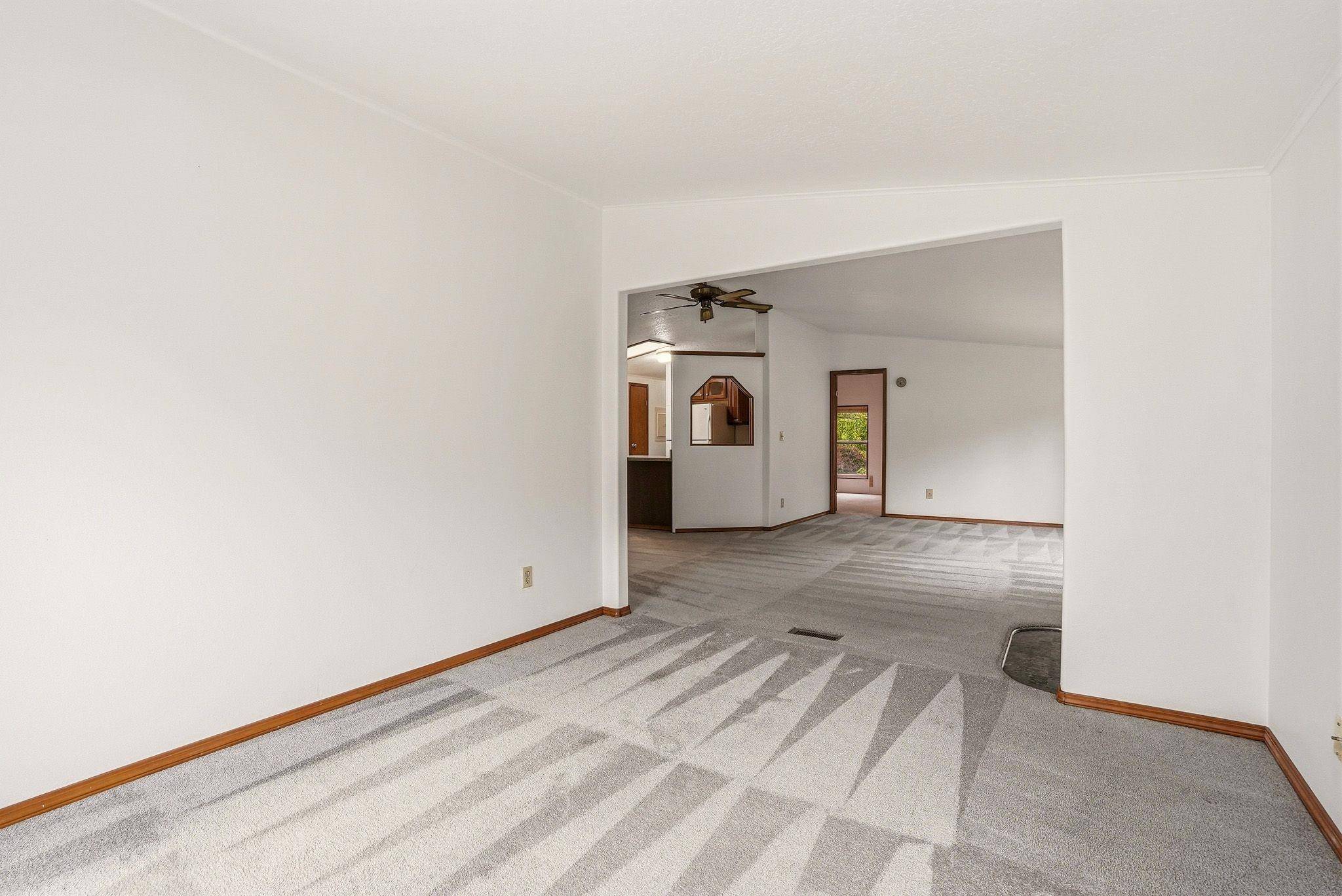 208 S Neyland Dr #48, Liberty Lake, WA 99019
