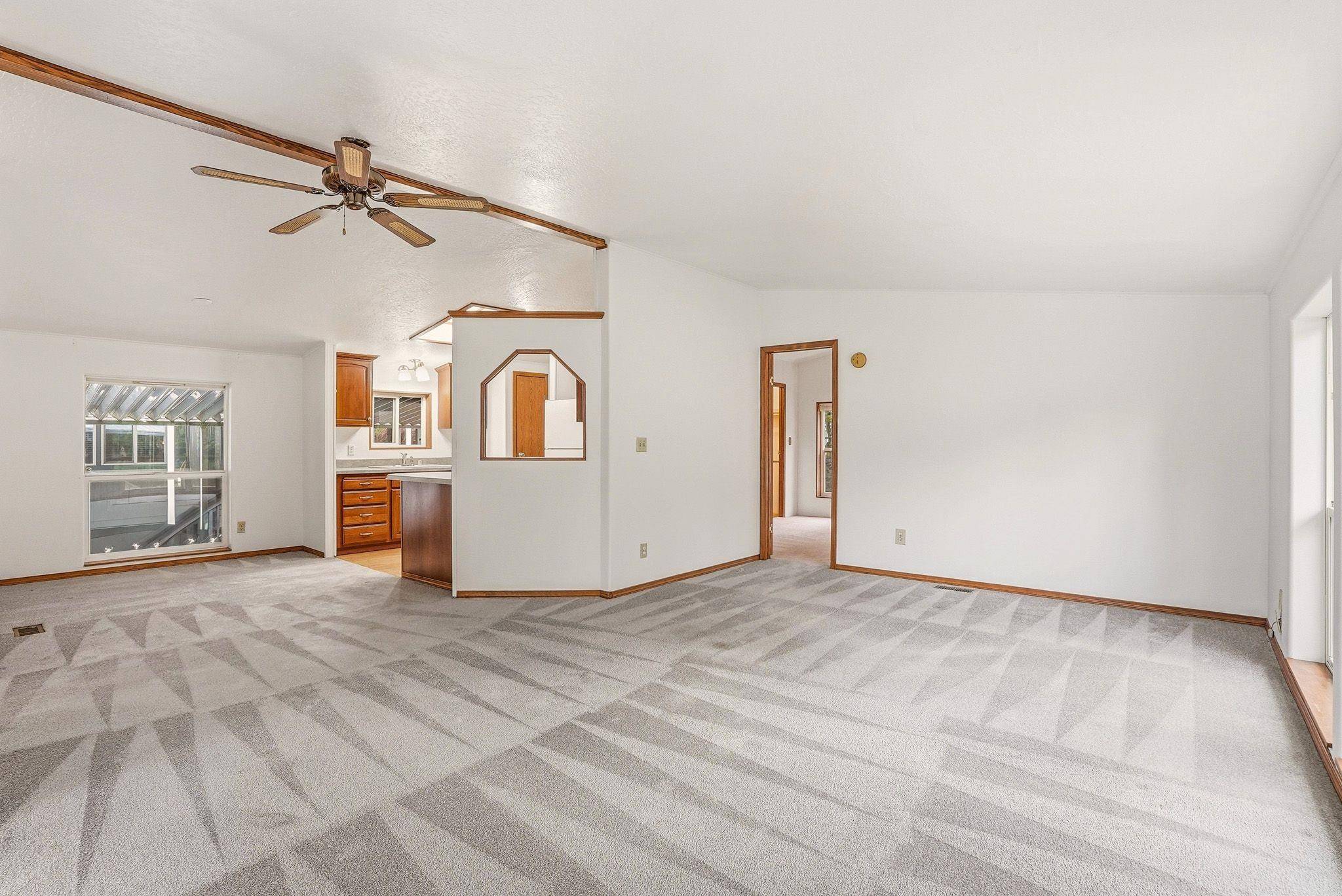 208 S Neyland Dr #48, Liberty Lake, WA 99019
