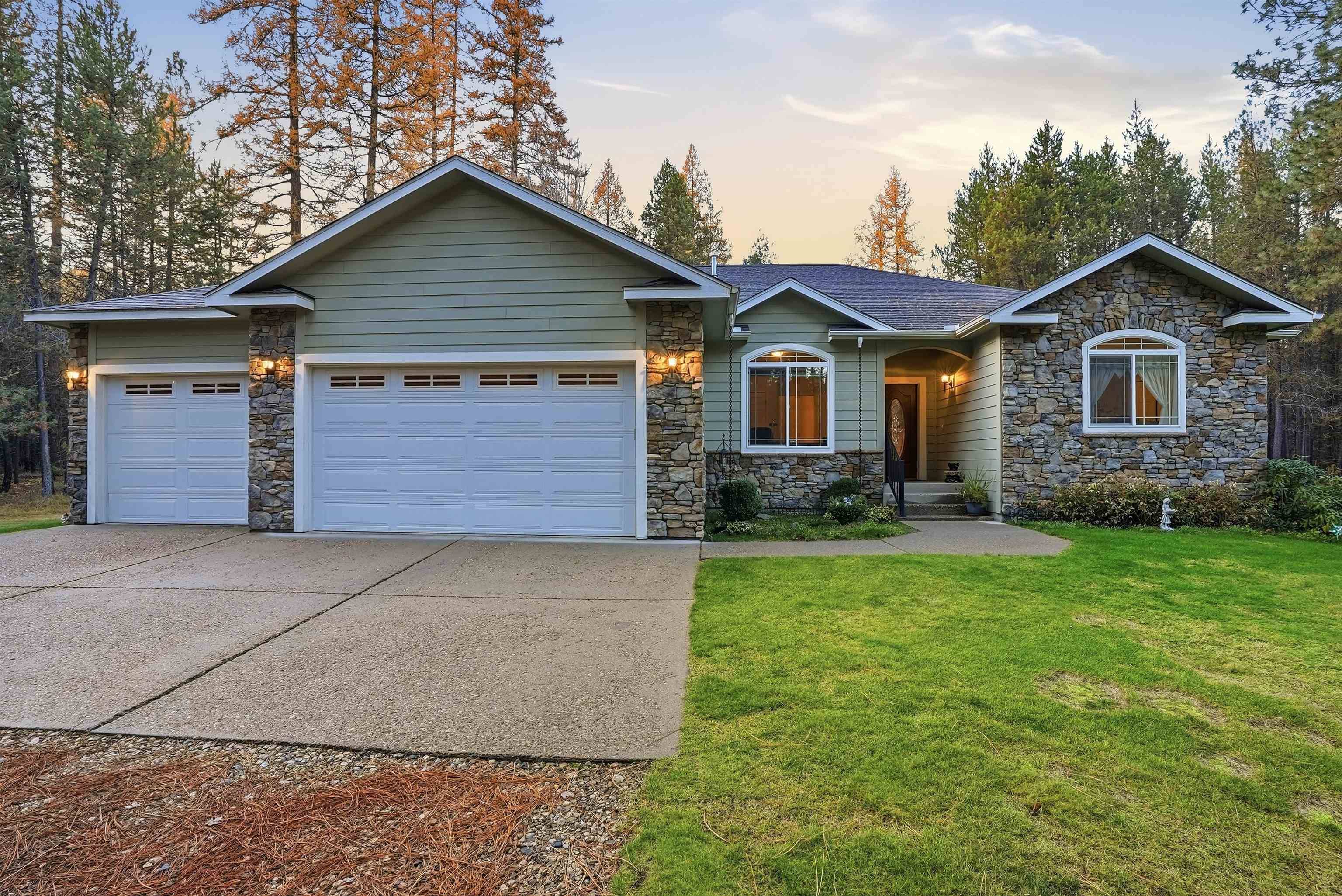 105 E Saltz Ln, Deer Park, WA 99006