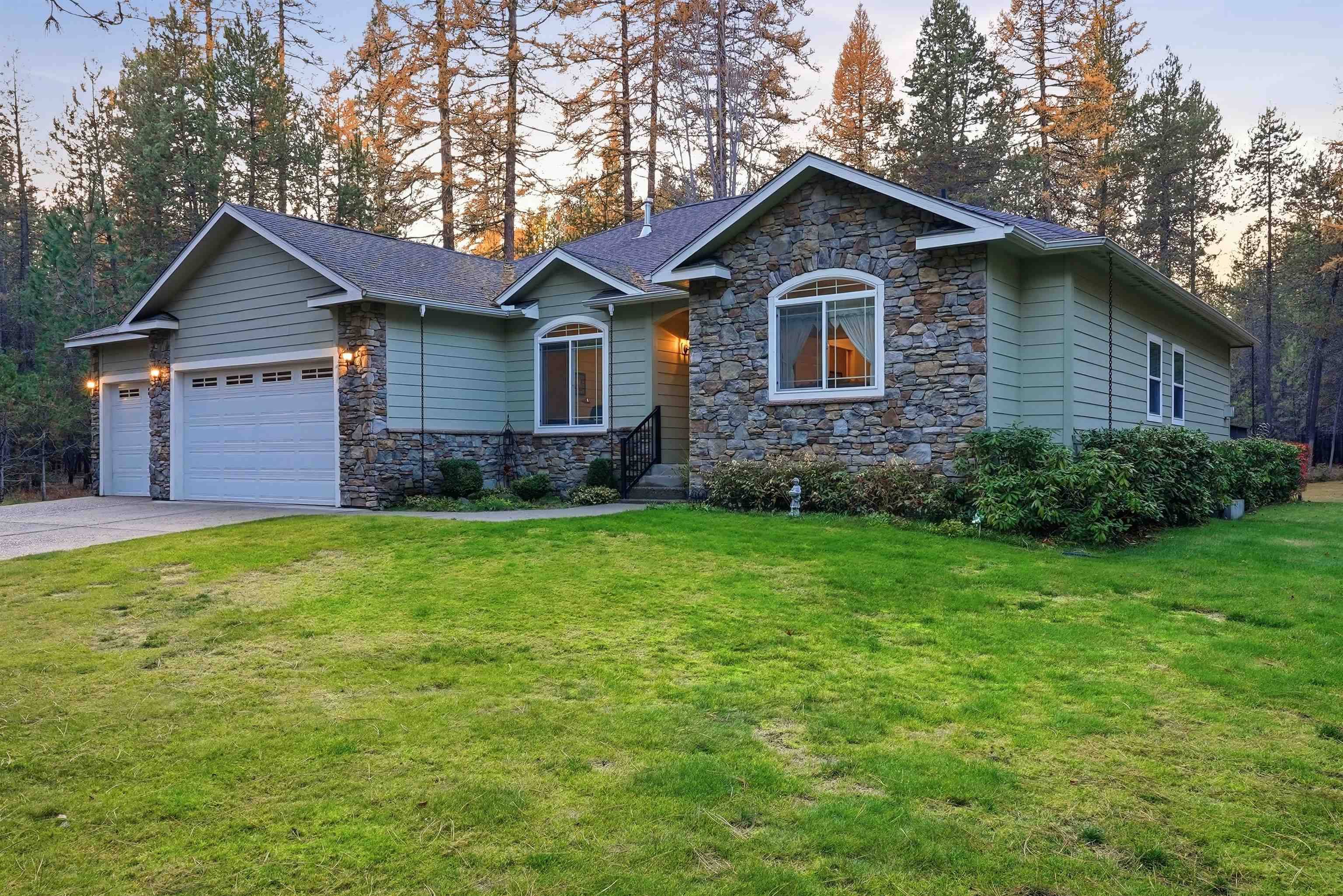 105 E Saltz Ln, Deer Park, WA 99006