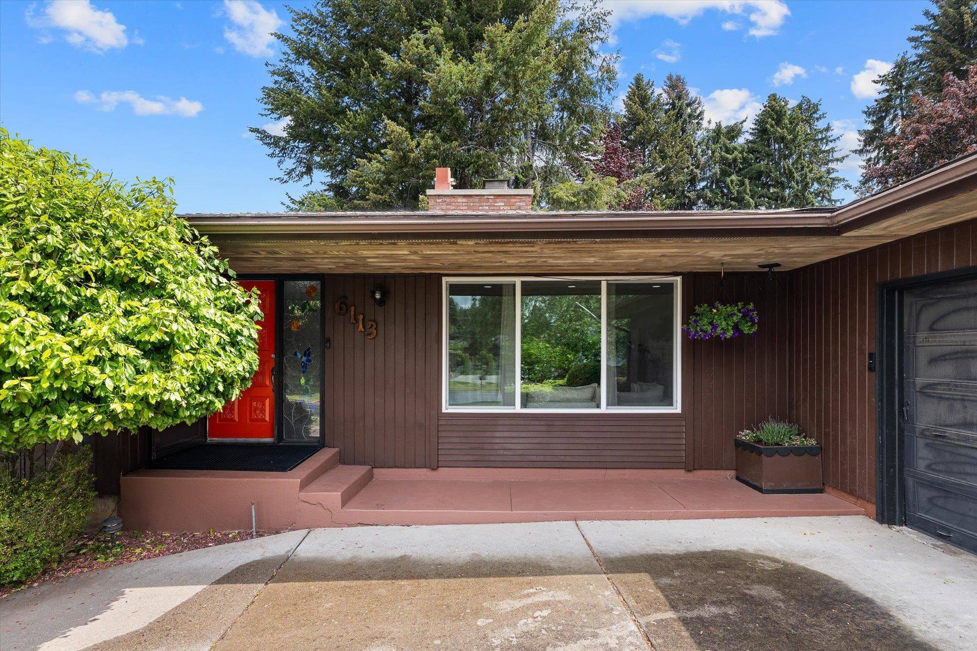 6113 S Crestline St, Spokane, WA 99223