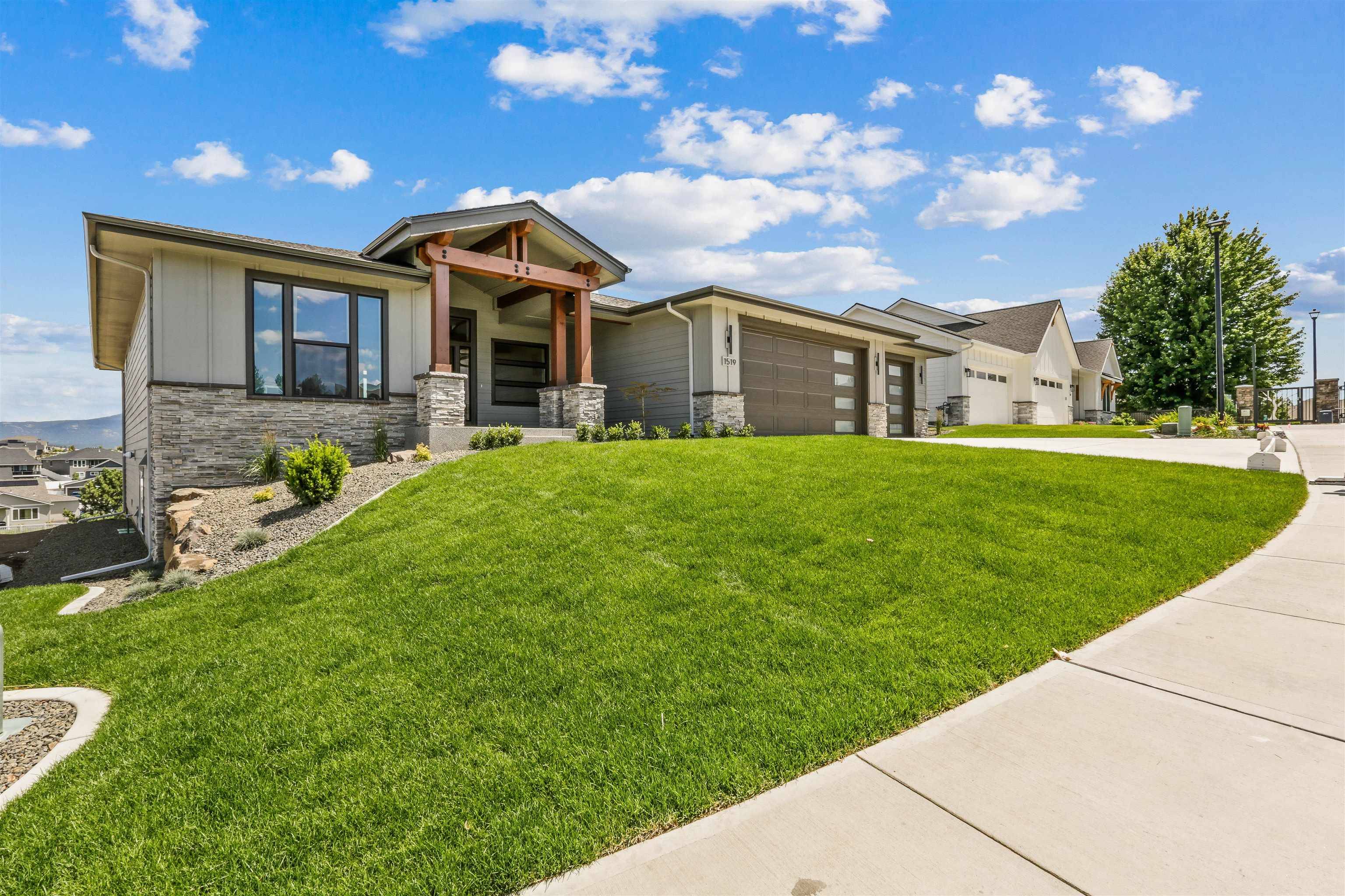 1519 S Steen Ln, Spokane Valley, WA 99037