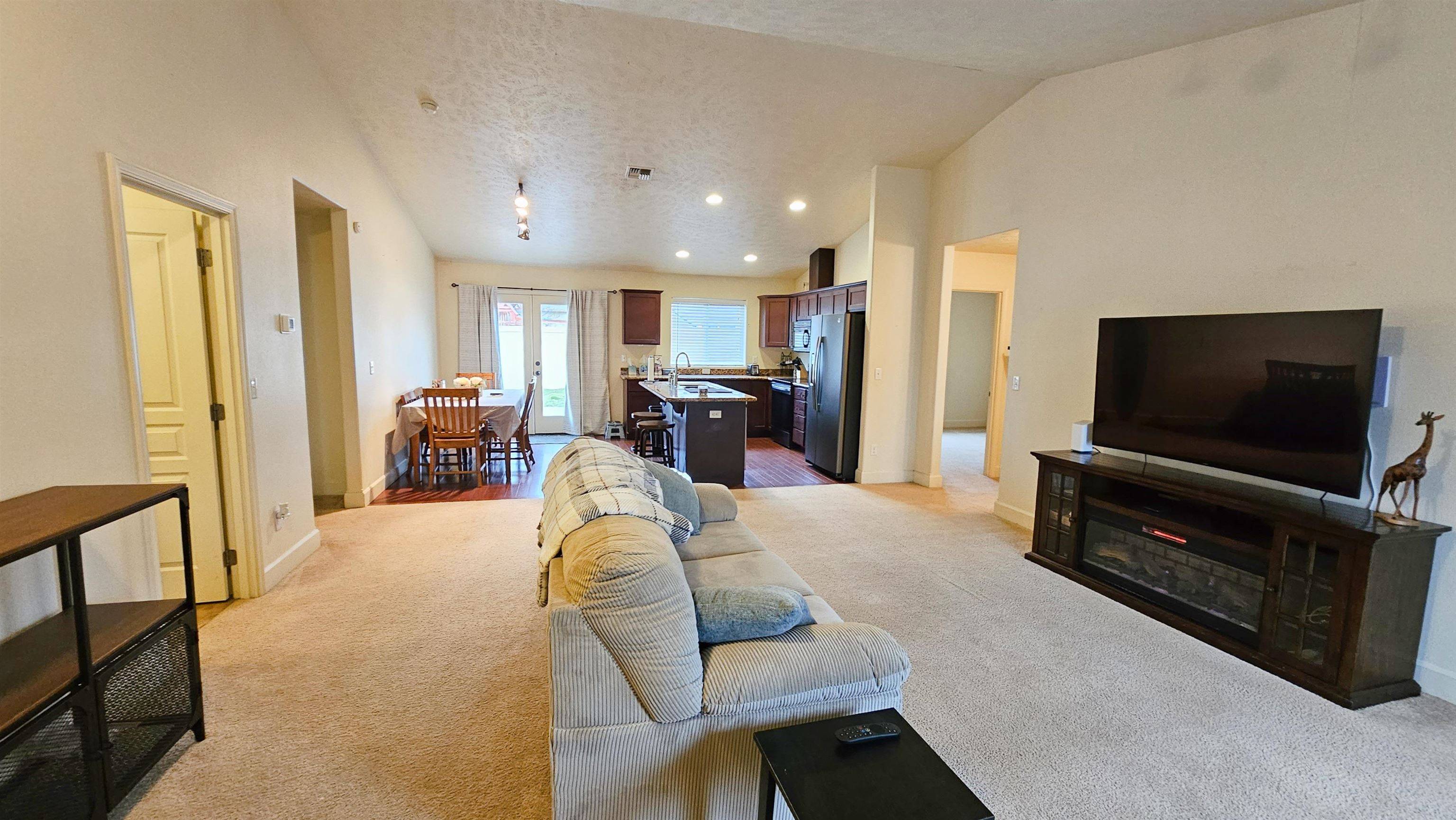 7607 S Dour St, Cheney, WA 99004