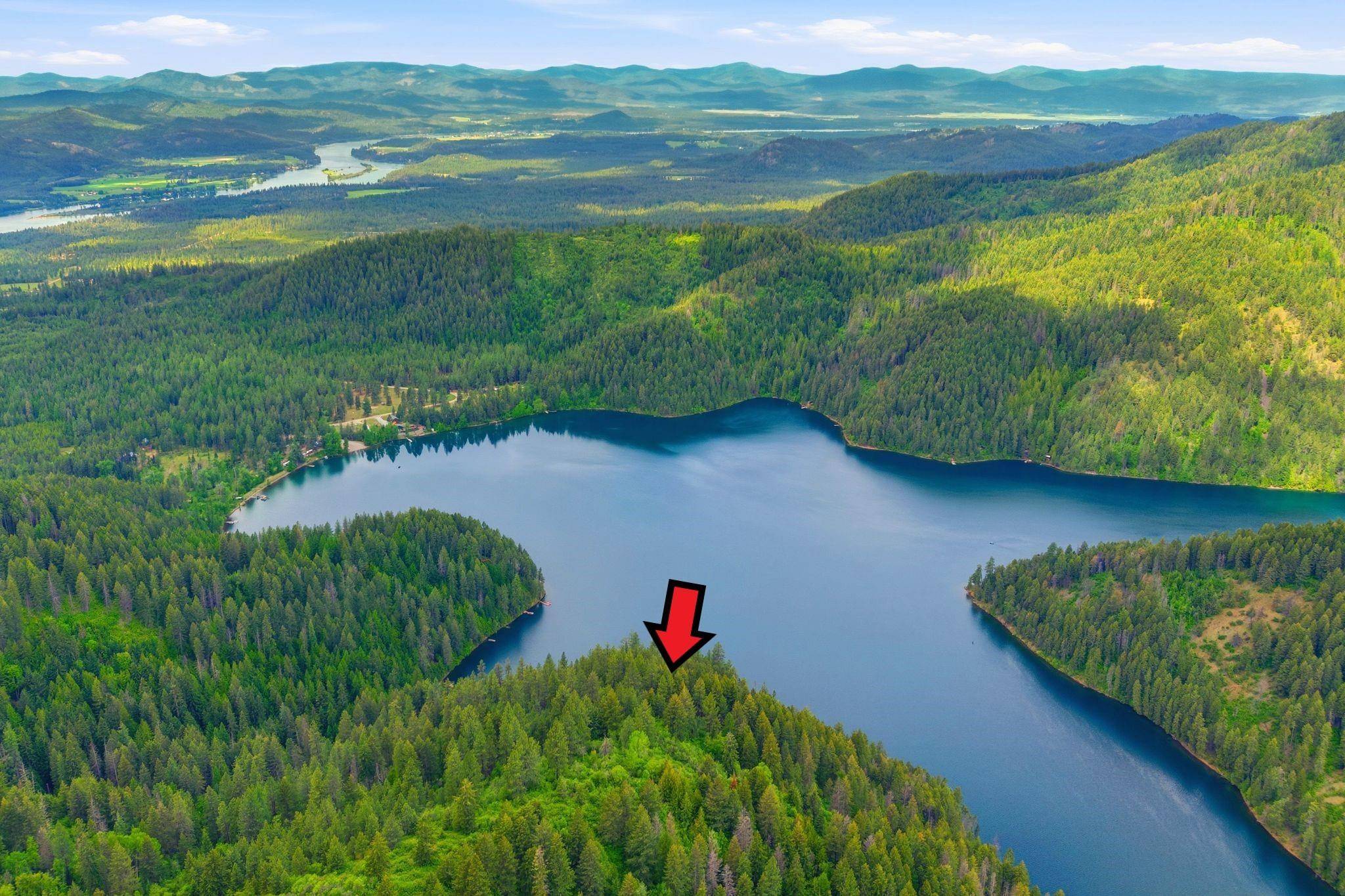 855 Marshall Lake Dr, Newport, WA 99156