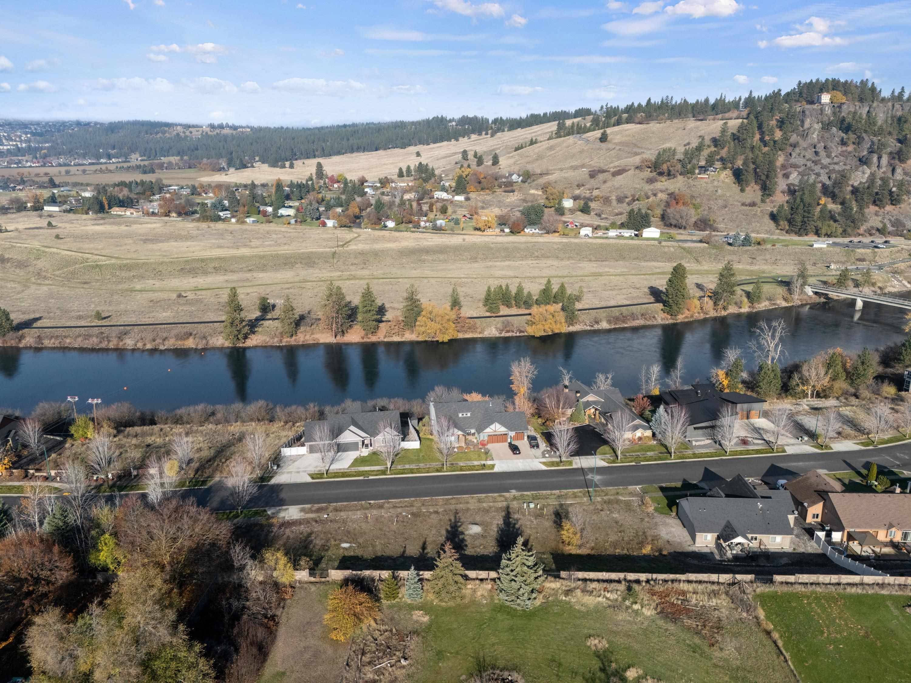 11414 E Coyote Rock Dr, Spokane Valley, WA 99206