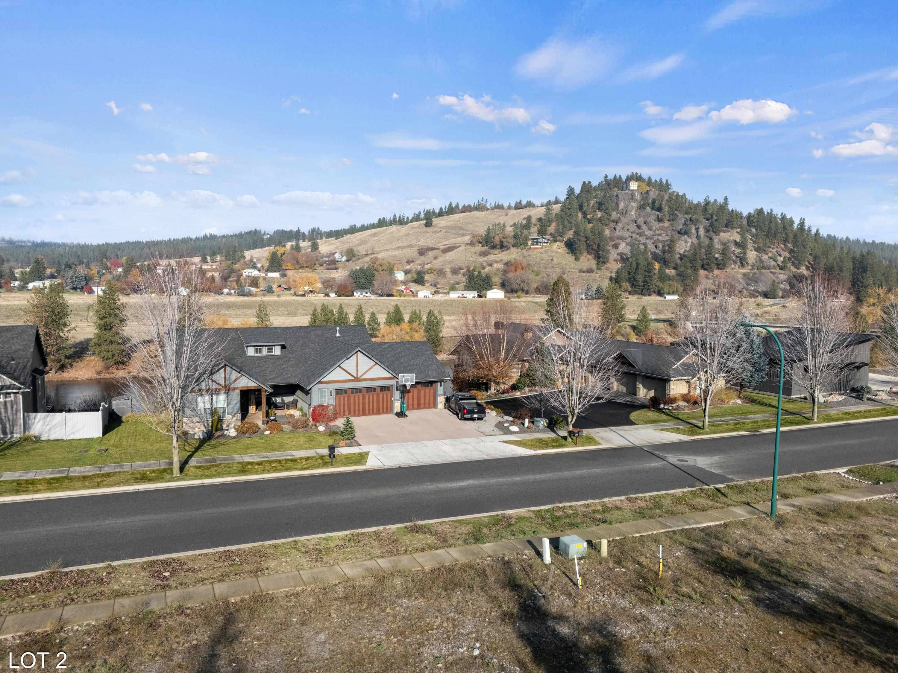 11422 E Coyote Rock Dr, Spokane Valley, WA 99206