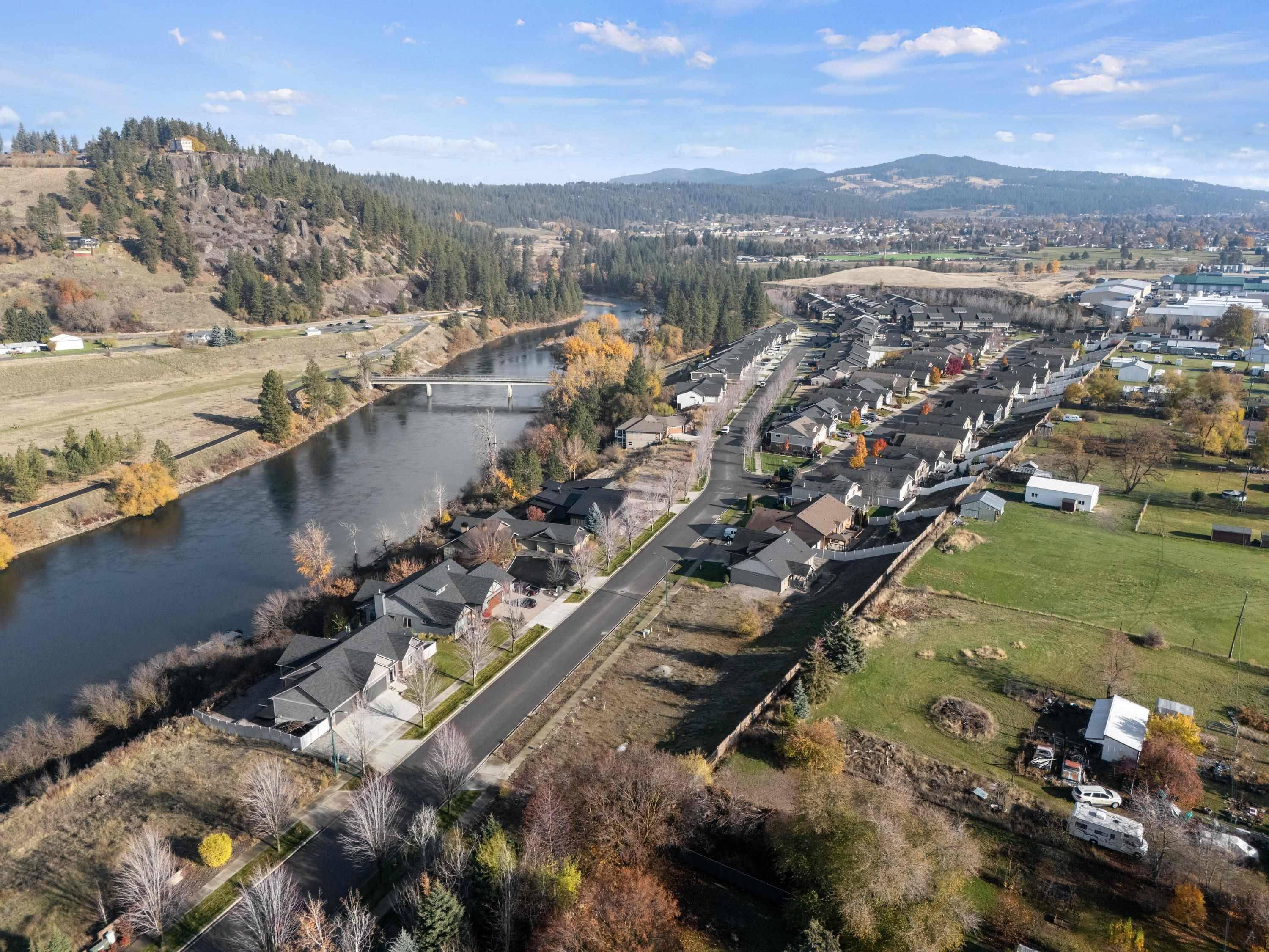11422 E Coyote Rock Dr, Spokane Valley, WA 99206