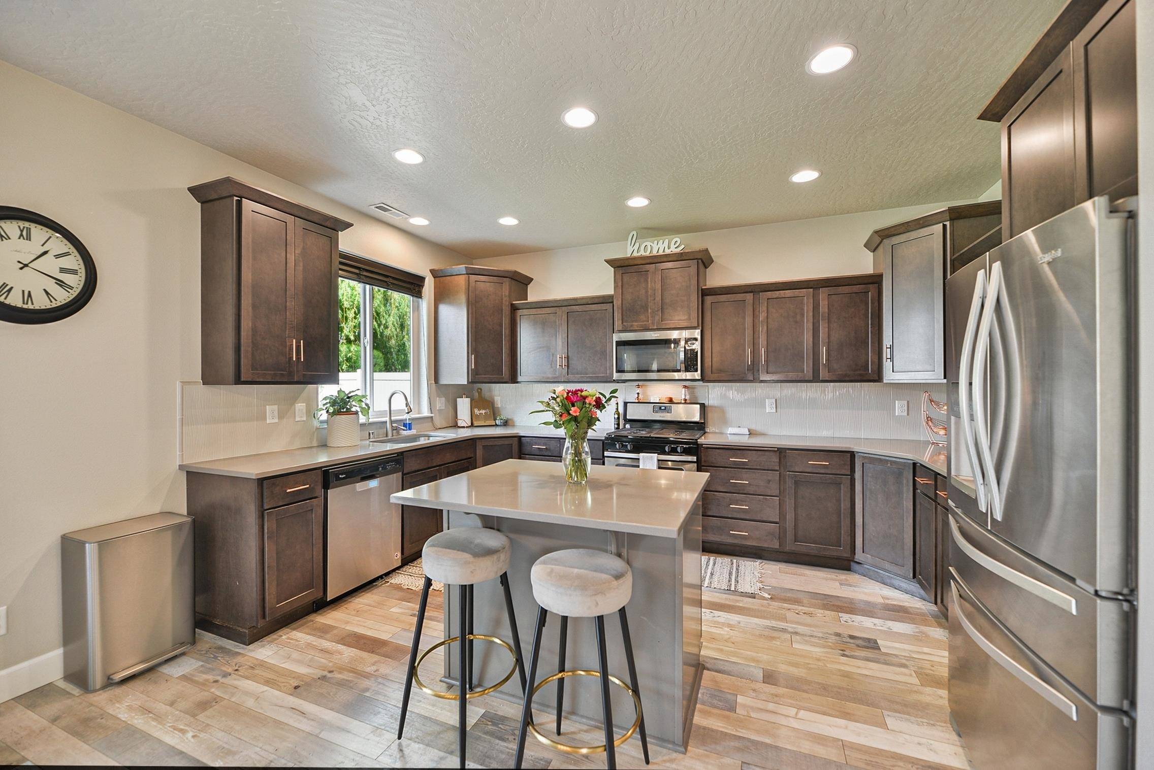 2820 W Helens Ln, Spokane, WA 99208