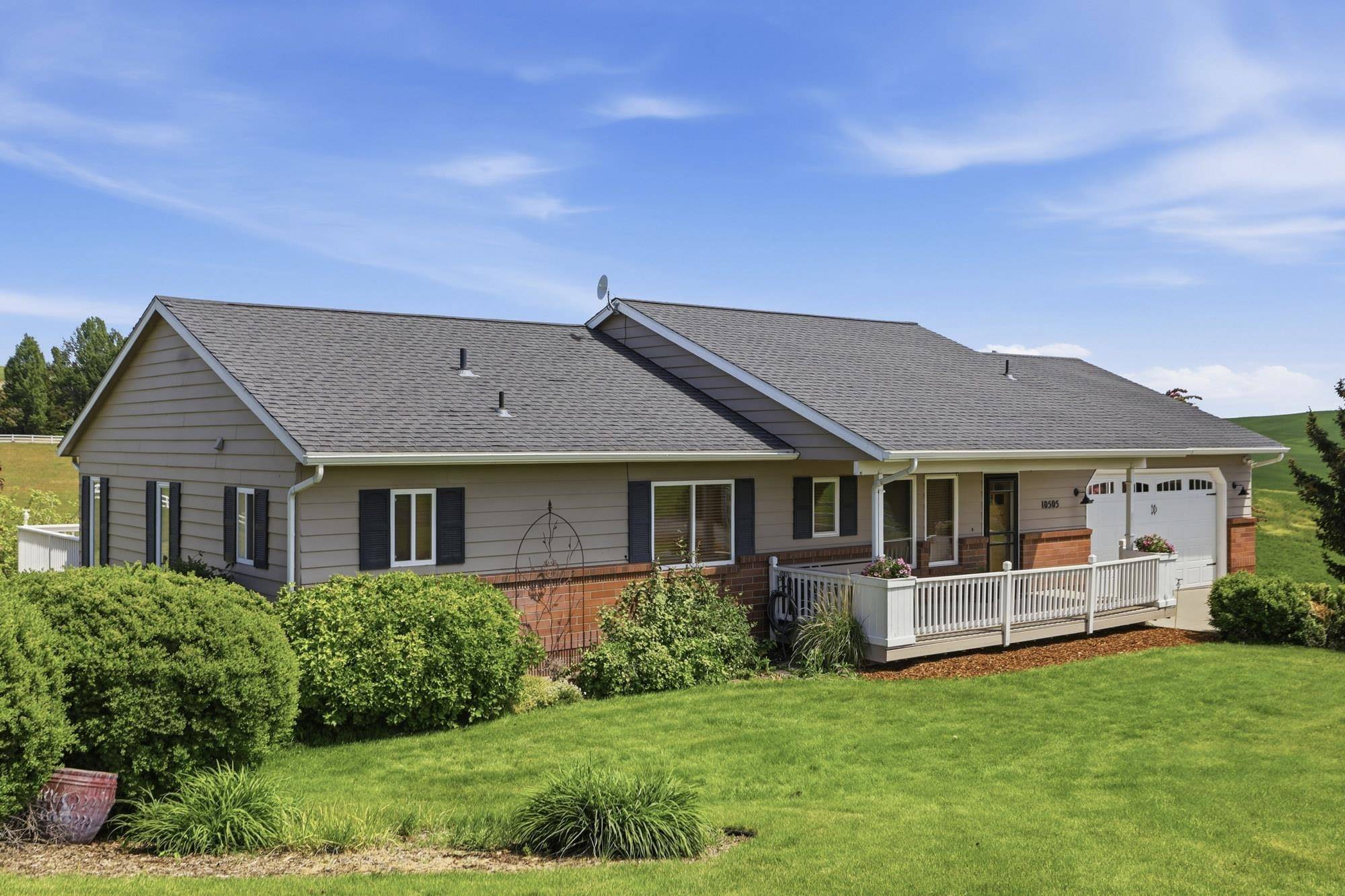 10505 S Sharon Rd, Spokane, WA 99223