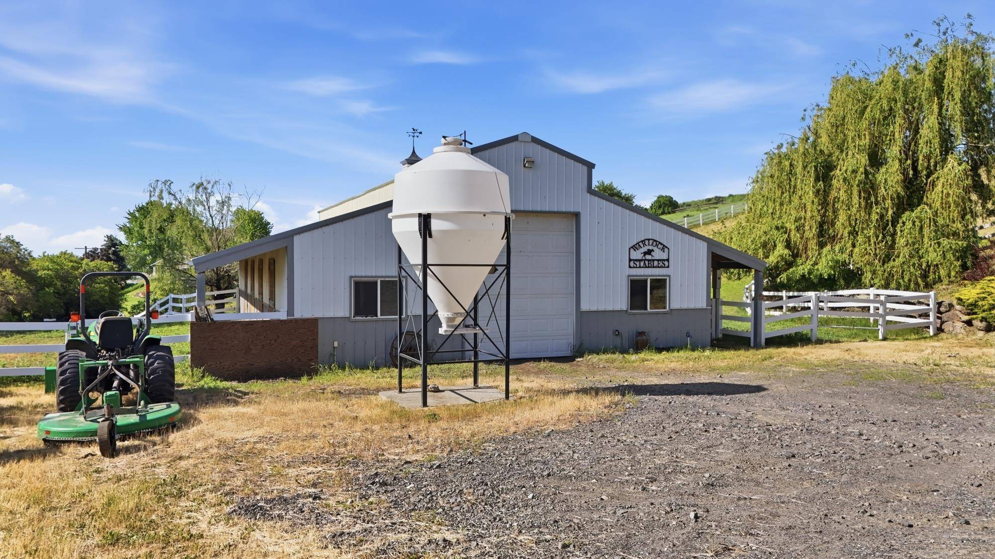 10205 S Sharon Rd, Spokane, WA 99223
