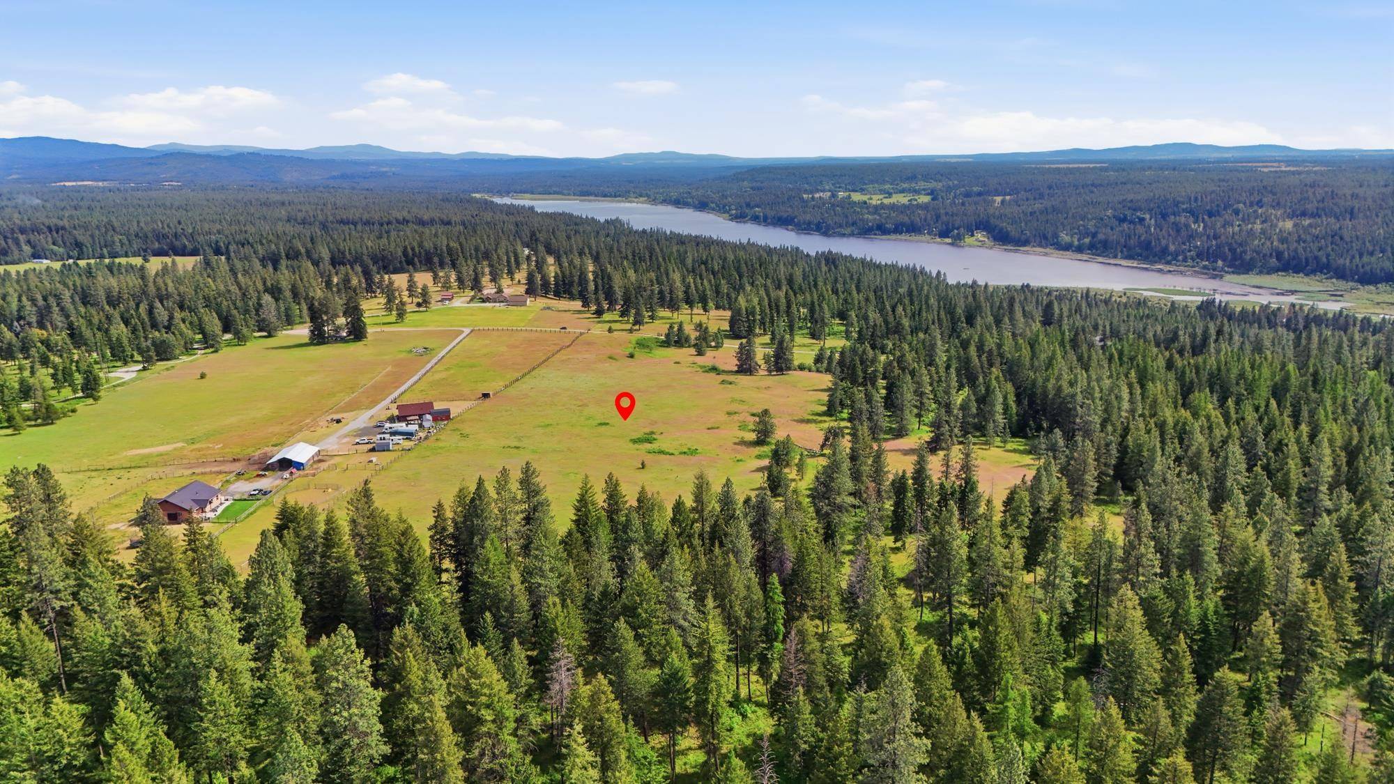 682 Henry Rd, Elk, WA 99009