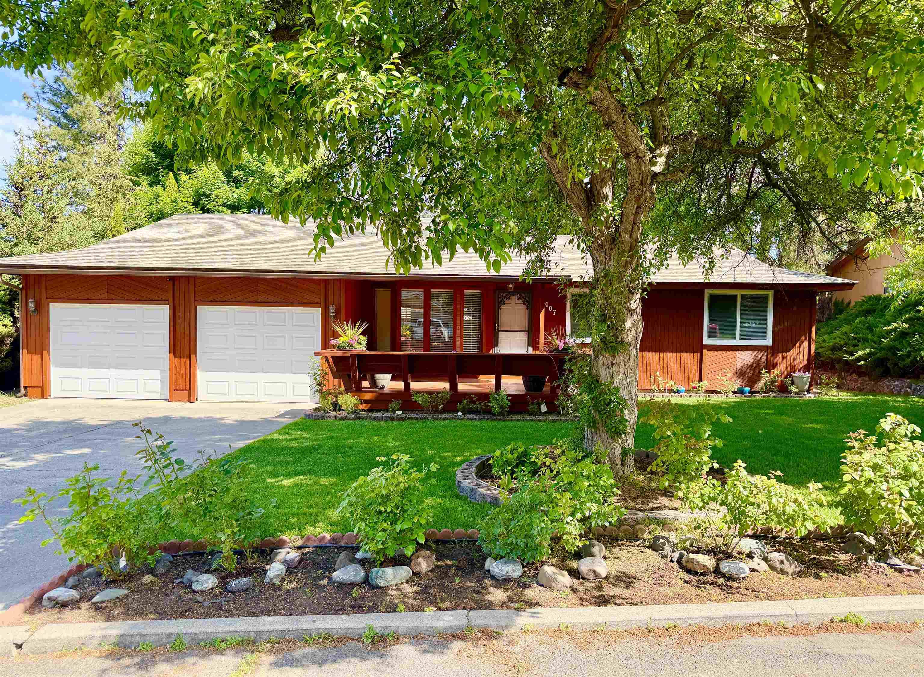 407 E SHILOH HILLS Dr, Spokane, WA 99208