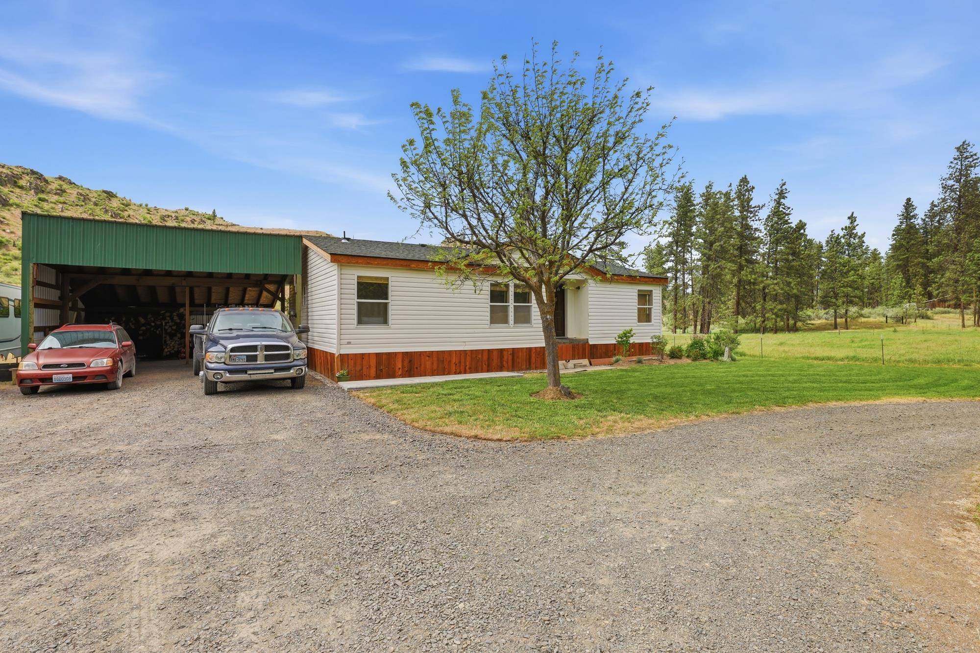 36499 N Teel Hill Rd, Davenport, WA 99122
