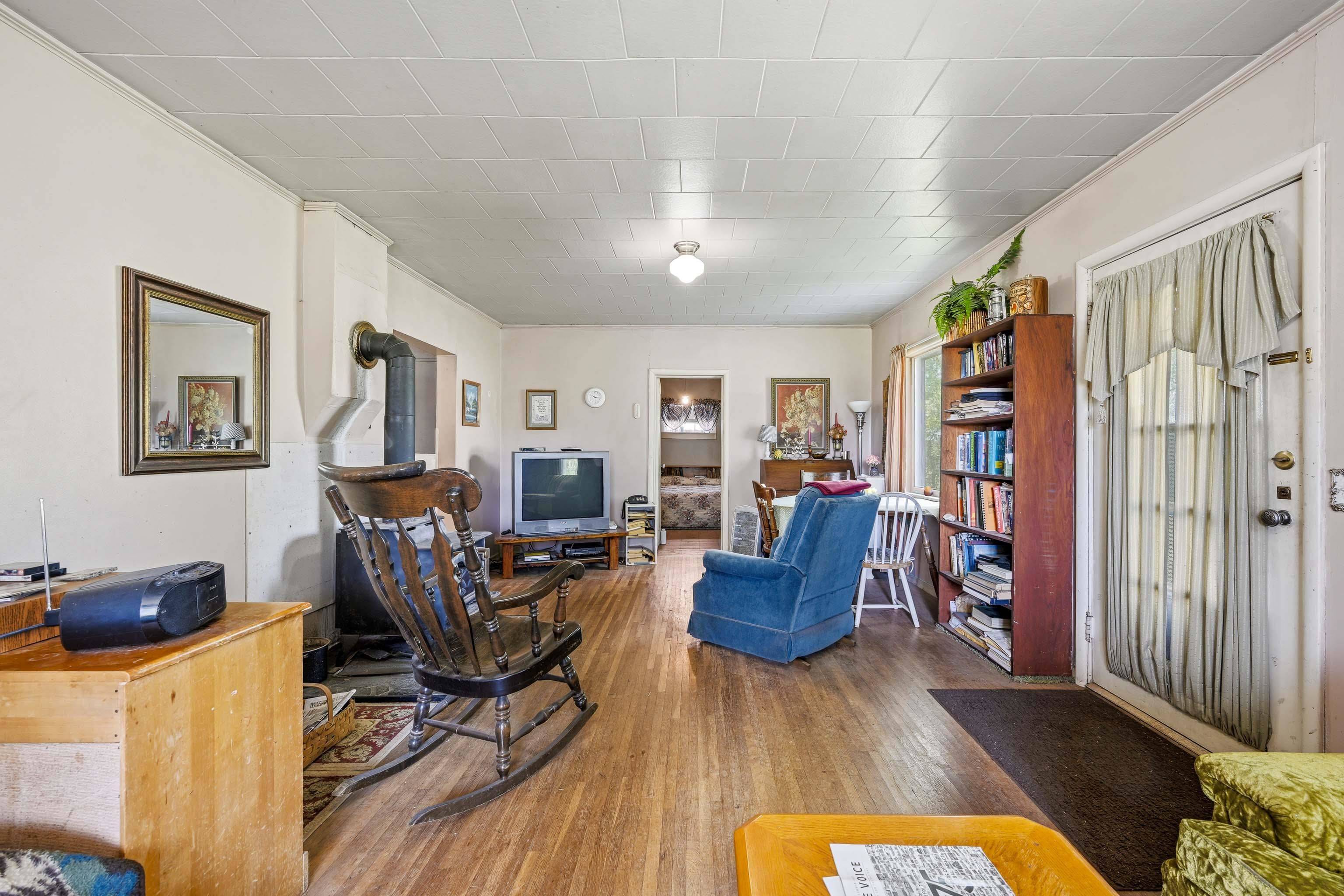 306 W Lincoln St, Farmington, WA 99128
