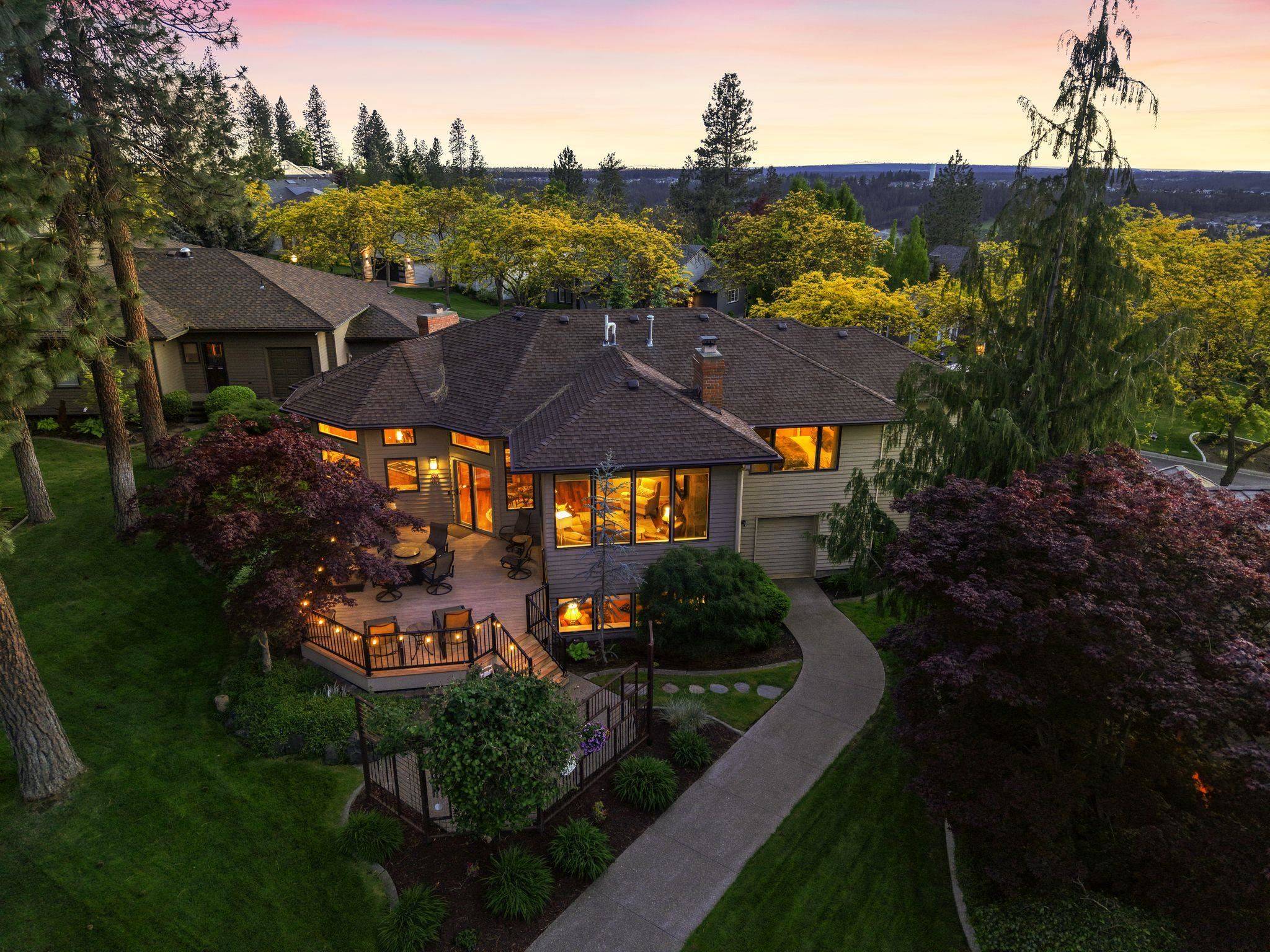 4915 S St Andrews Ln, Spokane, WA 99223