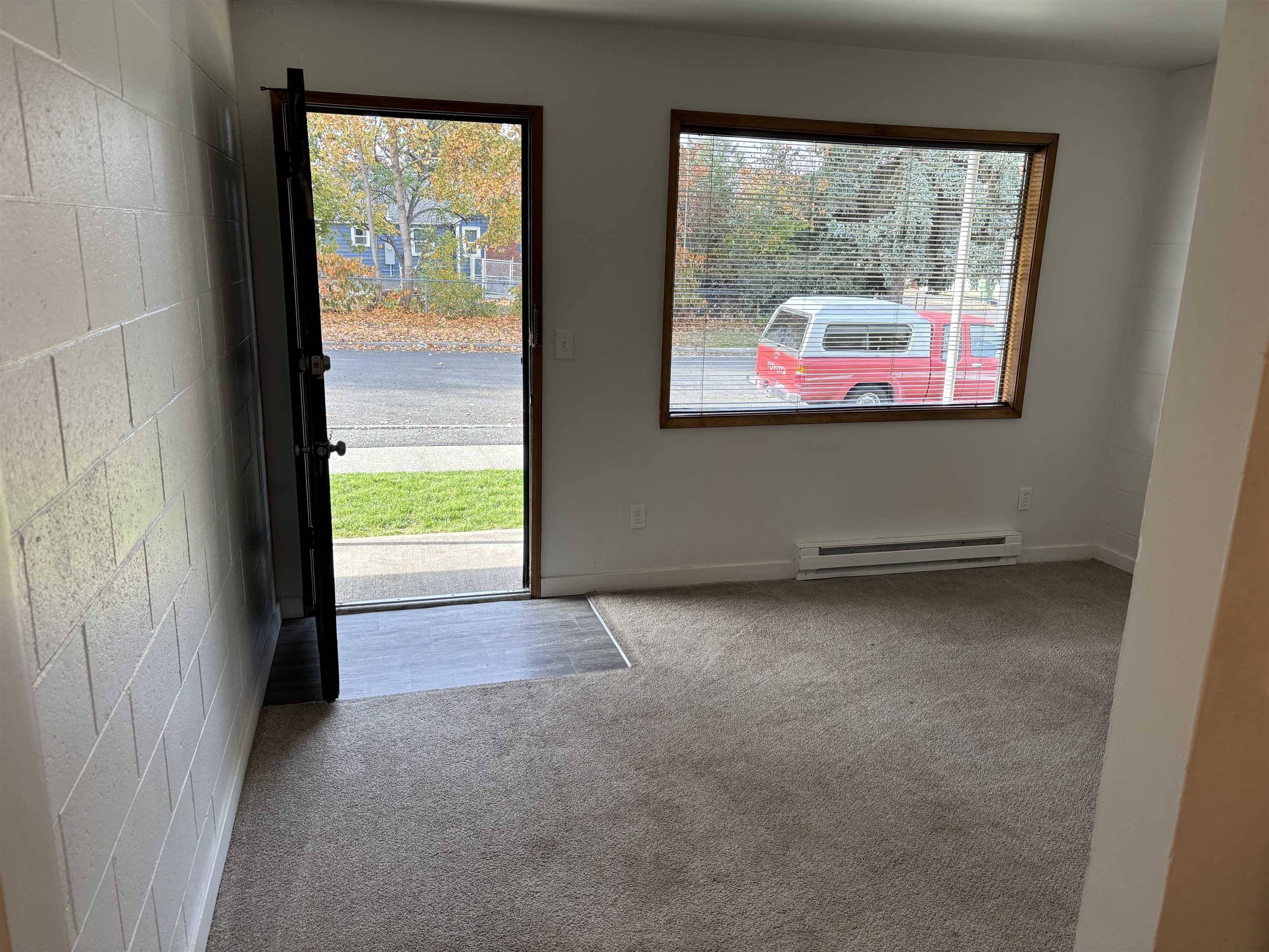 2626 N Hemlock St, Spokane, WA 99205-3755