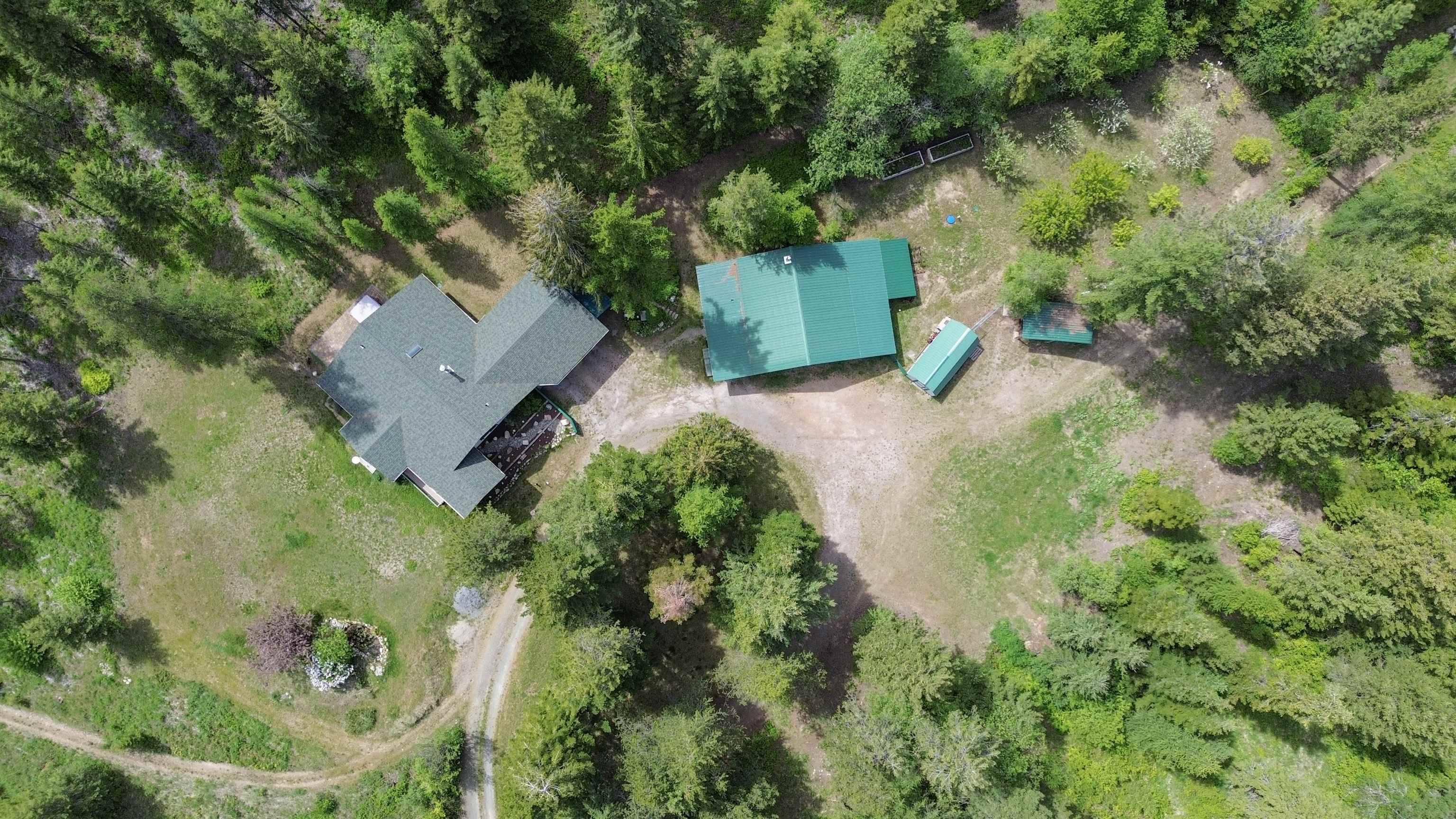 2015 Thoni Rd, Addy, WA 99101