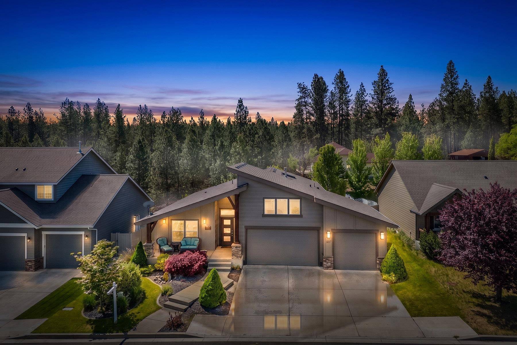 1227 W Quail Crest Ave, Spokane, WA 99224