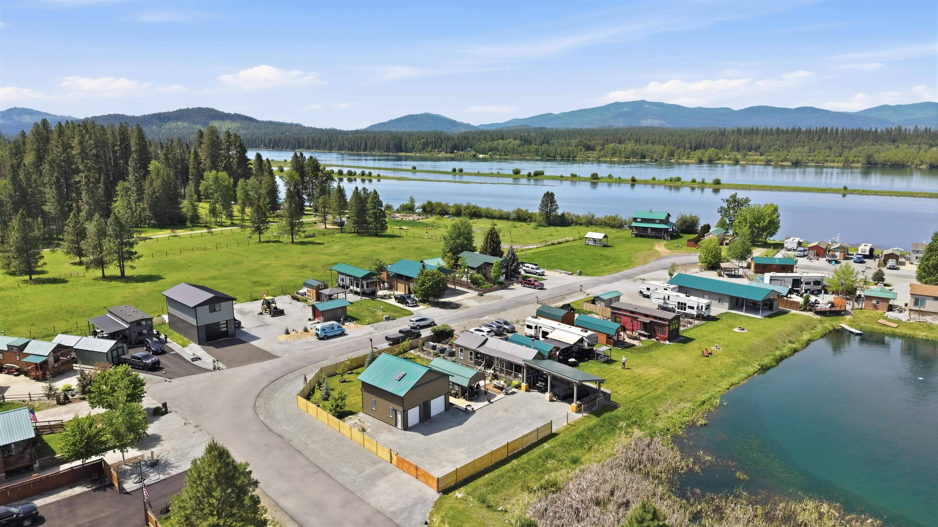 100 Guinevere Dr, Usk, WA 99180