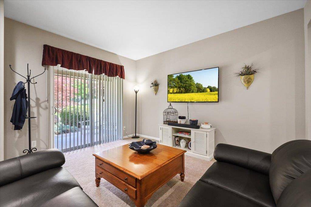 8903 N Barnes Rd, Spokane, WA 99208