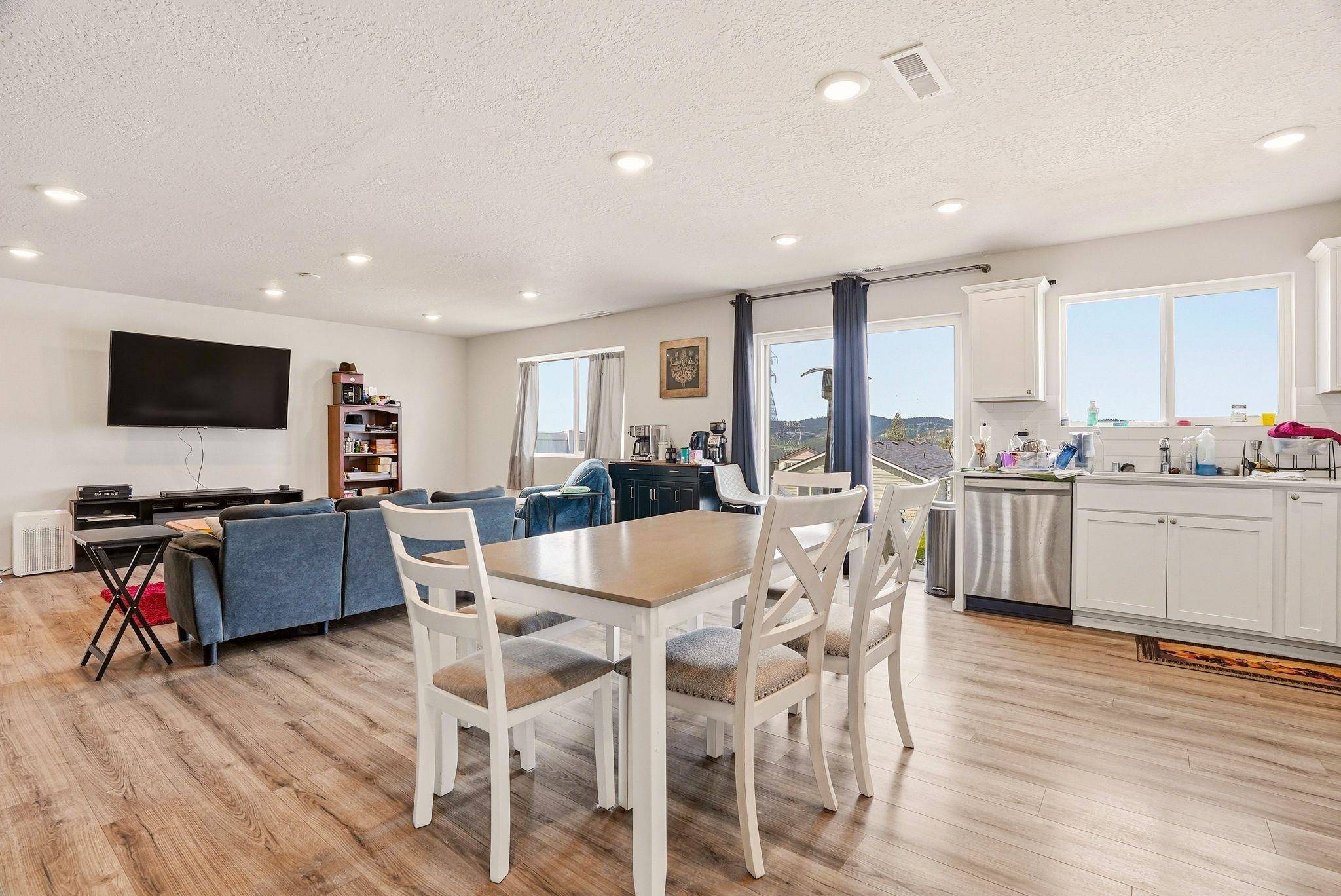4464 W Bedford Ave, Spokane, WA 99208