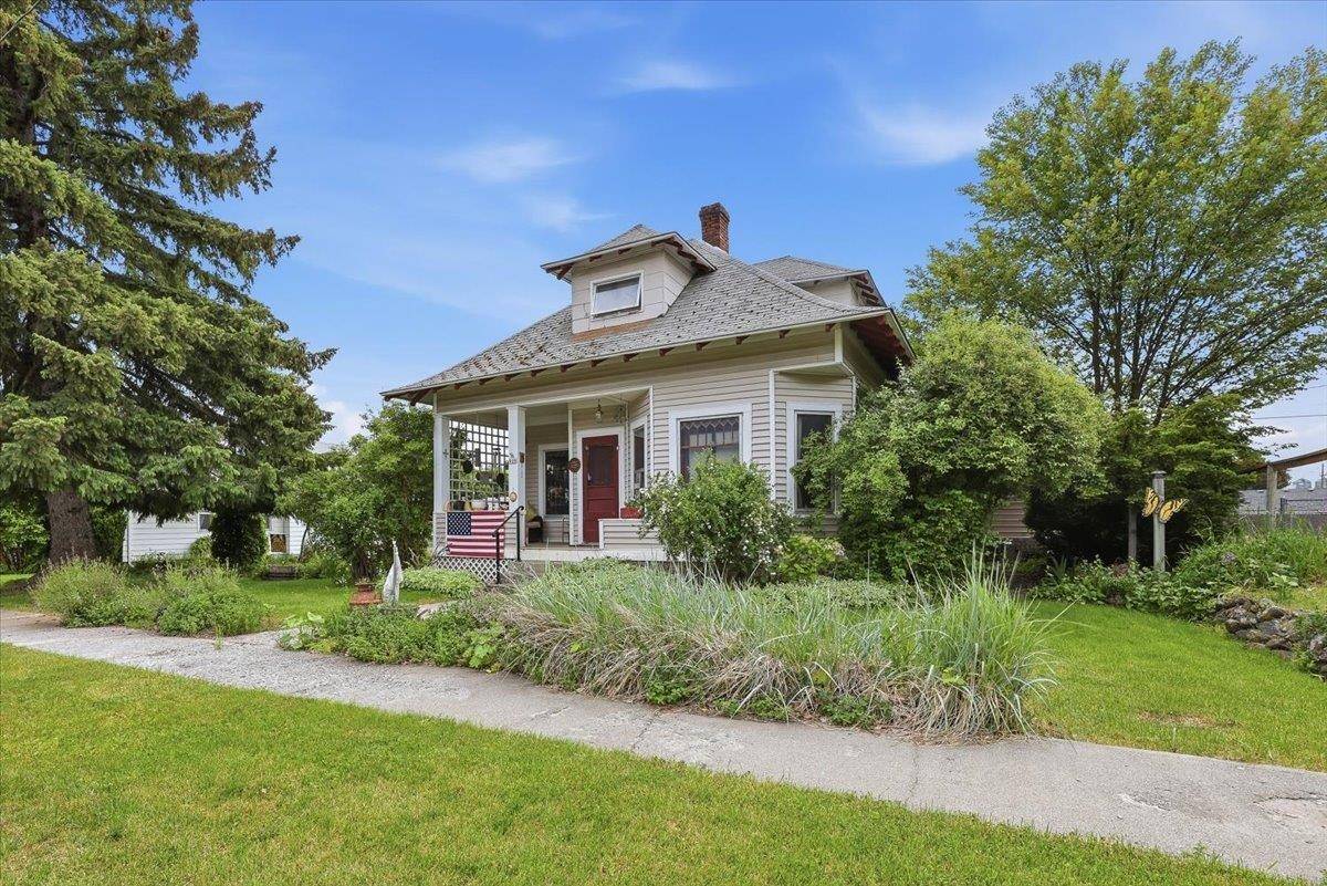 809 Main St, Davenport, WA 99122