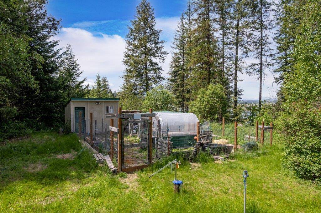 427502 Highway 20 Hwy Hwy, Newport, WA 99156