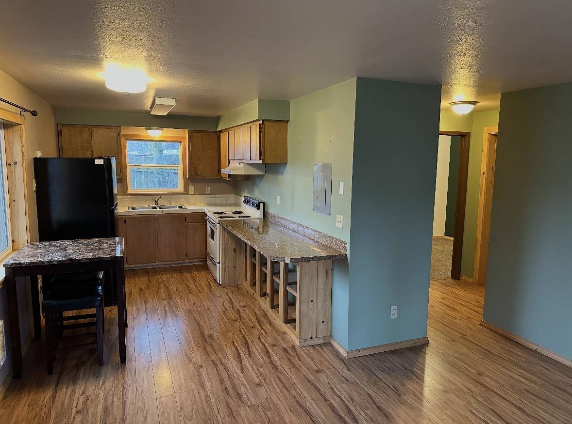 645 S Larch St, Kettle Falls, WA 99141