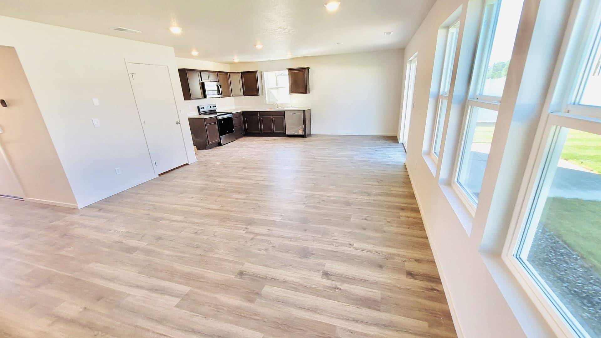 1524 E A St, Deer Park, WA 99006