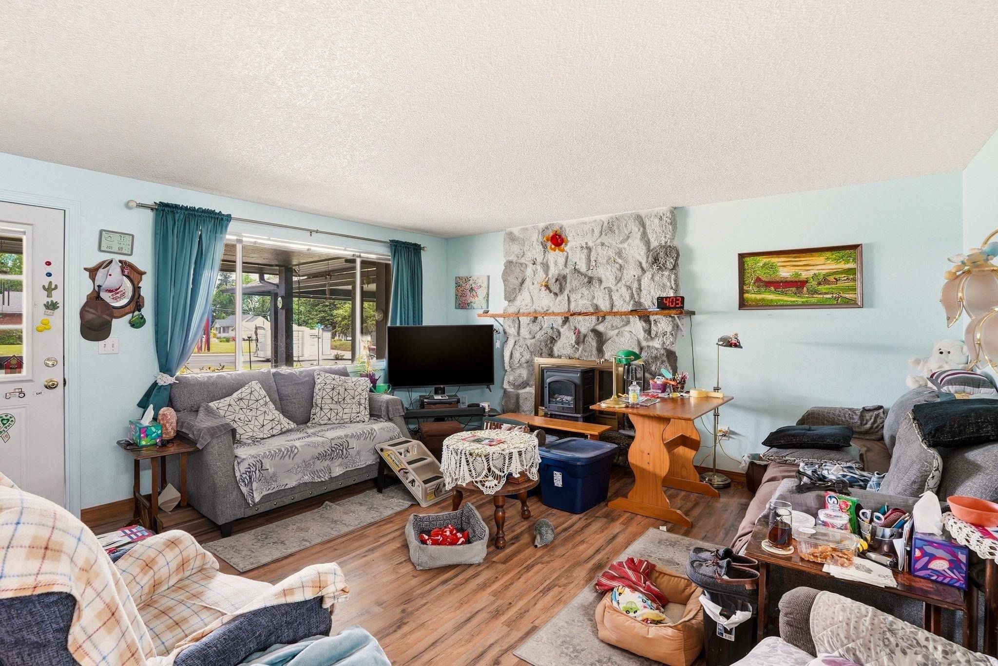 707 E Crawford Ave, Deer Park, WA 99006