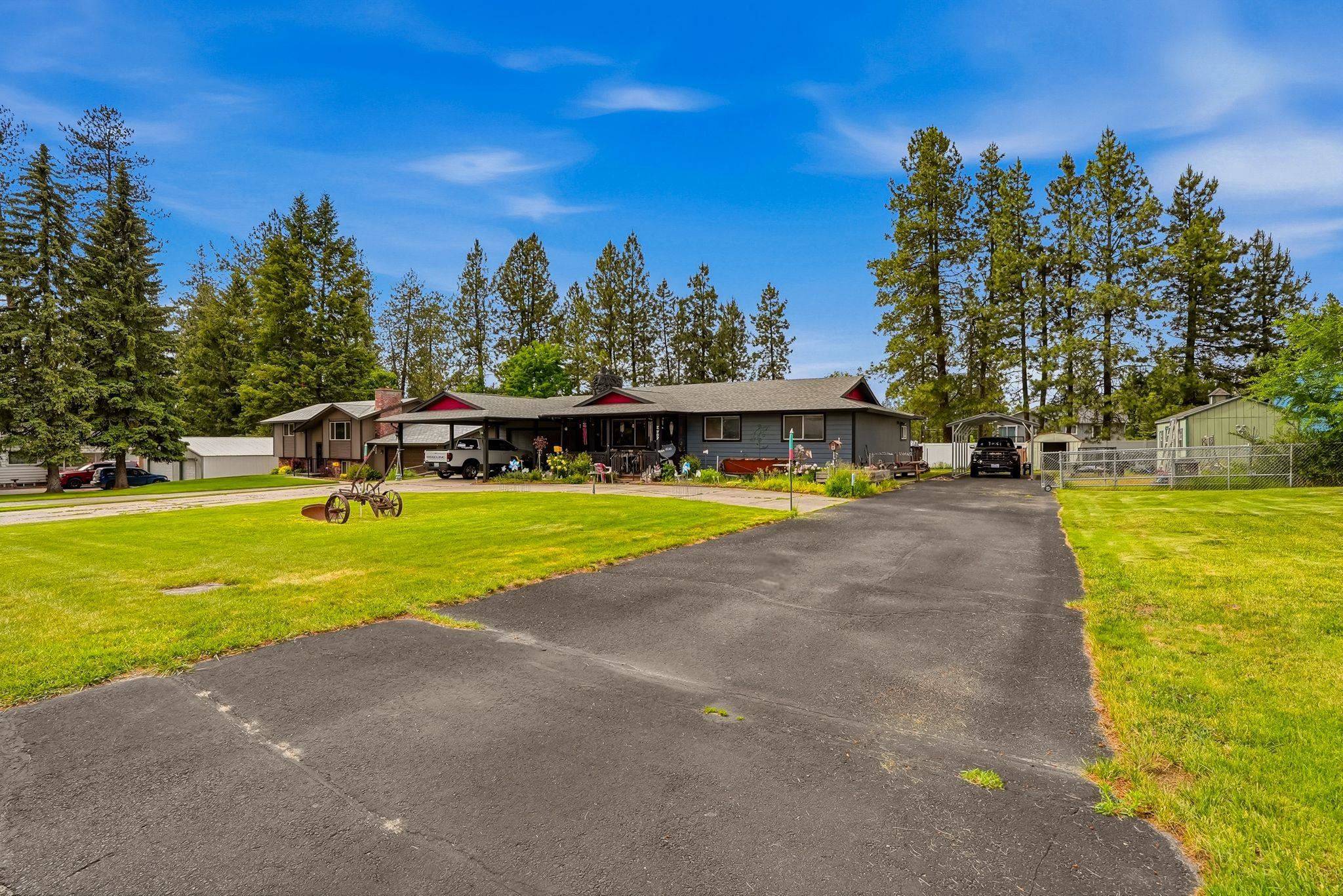 707 E Crawford Ave, Deer Park, WA 99006